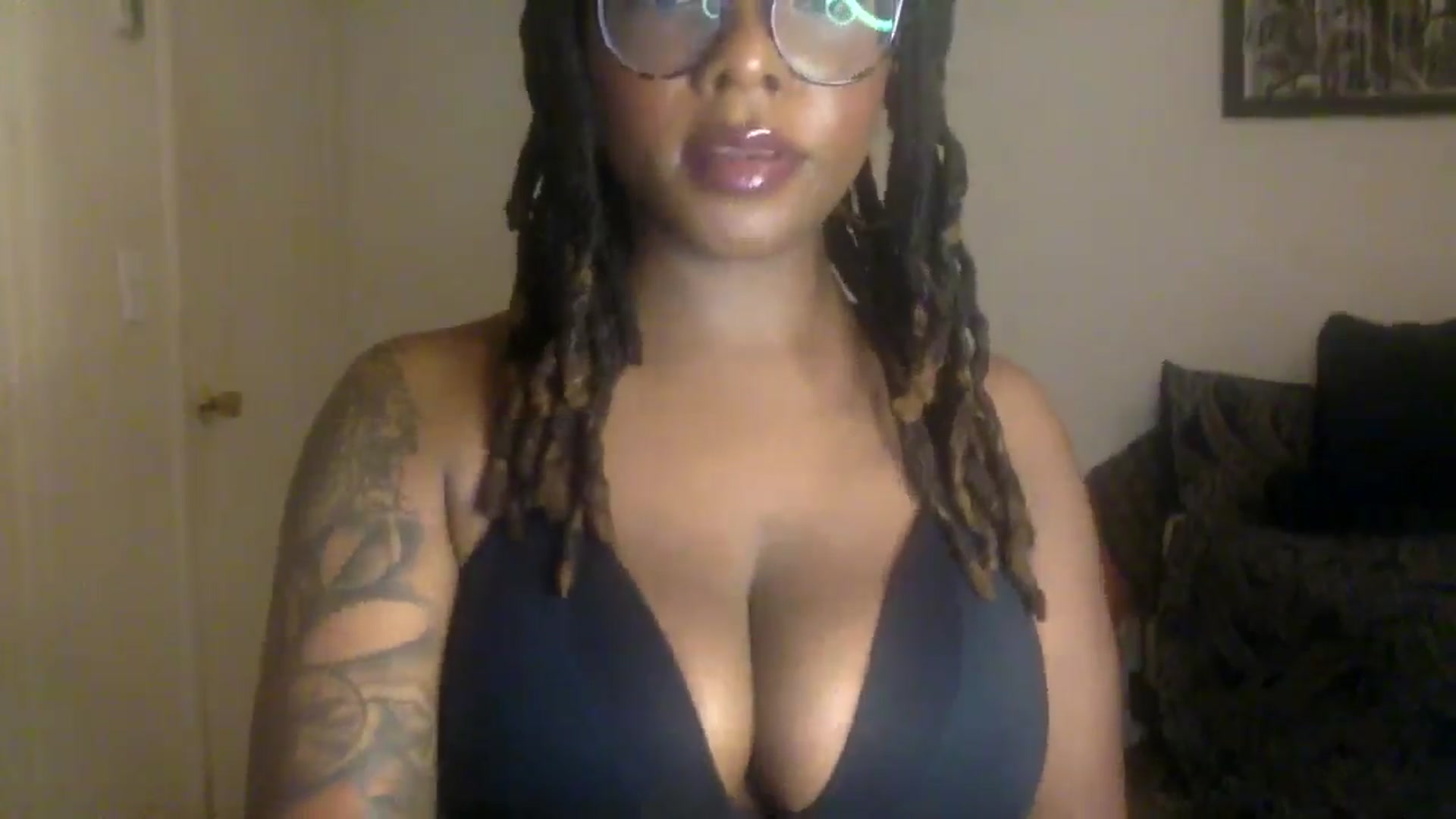 Gallery image thumbnail from warmhoney888's myfreecams stream on, 07/17/2025, 11:13 image 4 of 20