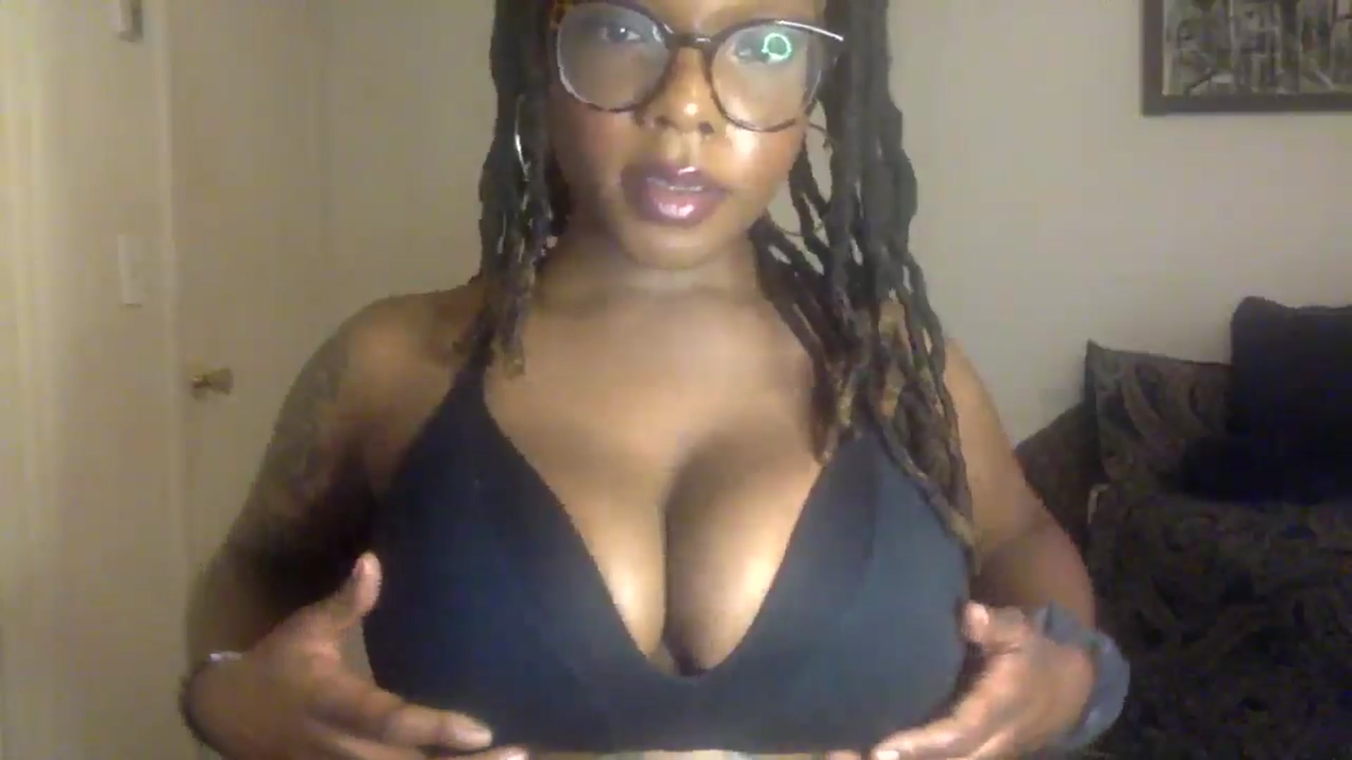 Gallery image thumbnail from warmhoney888's myfreecams stream on, 07/17/2025, 11:13 image 15 of 20