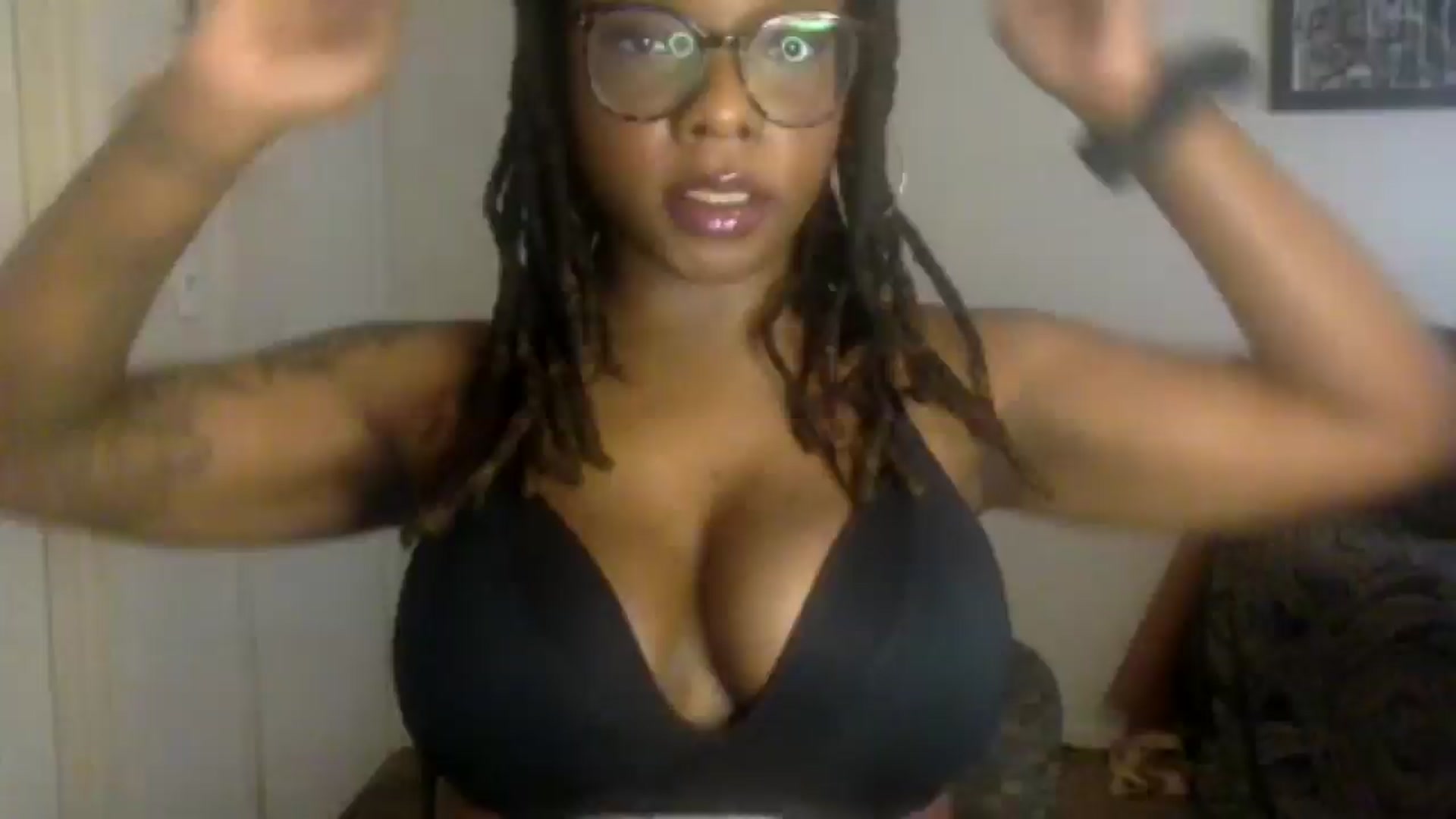 Gallery image thumbnail from warmhoney888's myfreecams stream on, 07/27/2025, 16:04 image 1 of 20