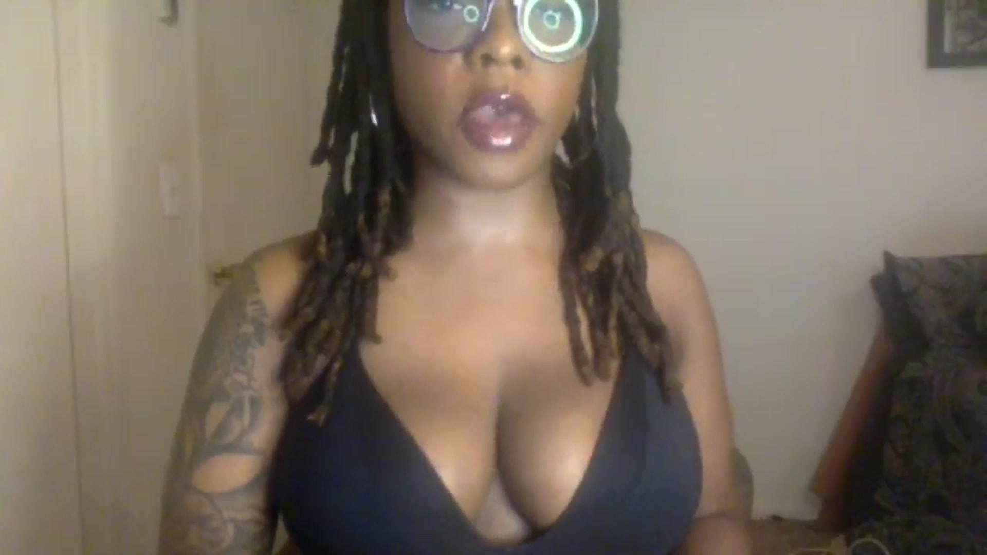 Gallery image thumbnail from warmhoney888's myfreecams stream on, 07/28/2025, 09:01 image 18 of 20