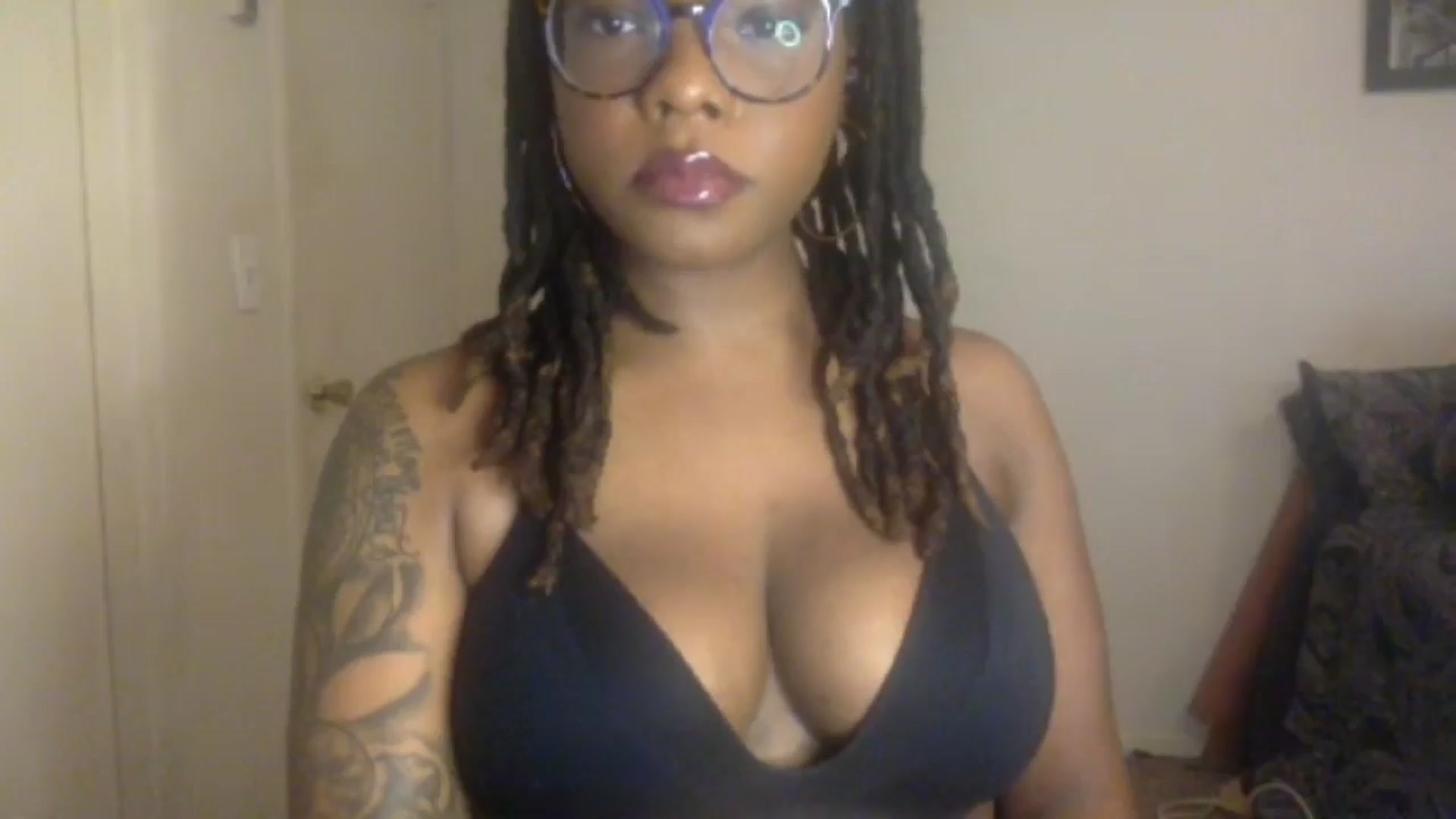 Gallery image thumbnail from warmhoney888's myfreecams stream on, 07/28/2025, 09:01 image 5 of 20