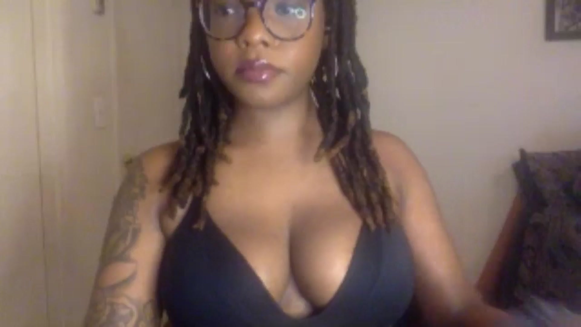 Gallery image thumbnail from warmhoney888's myfreecams stream on, 07/28/2025, 09:01 image 16 of 20