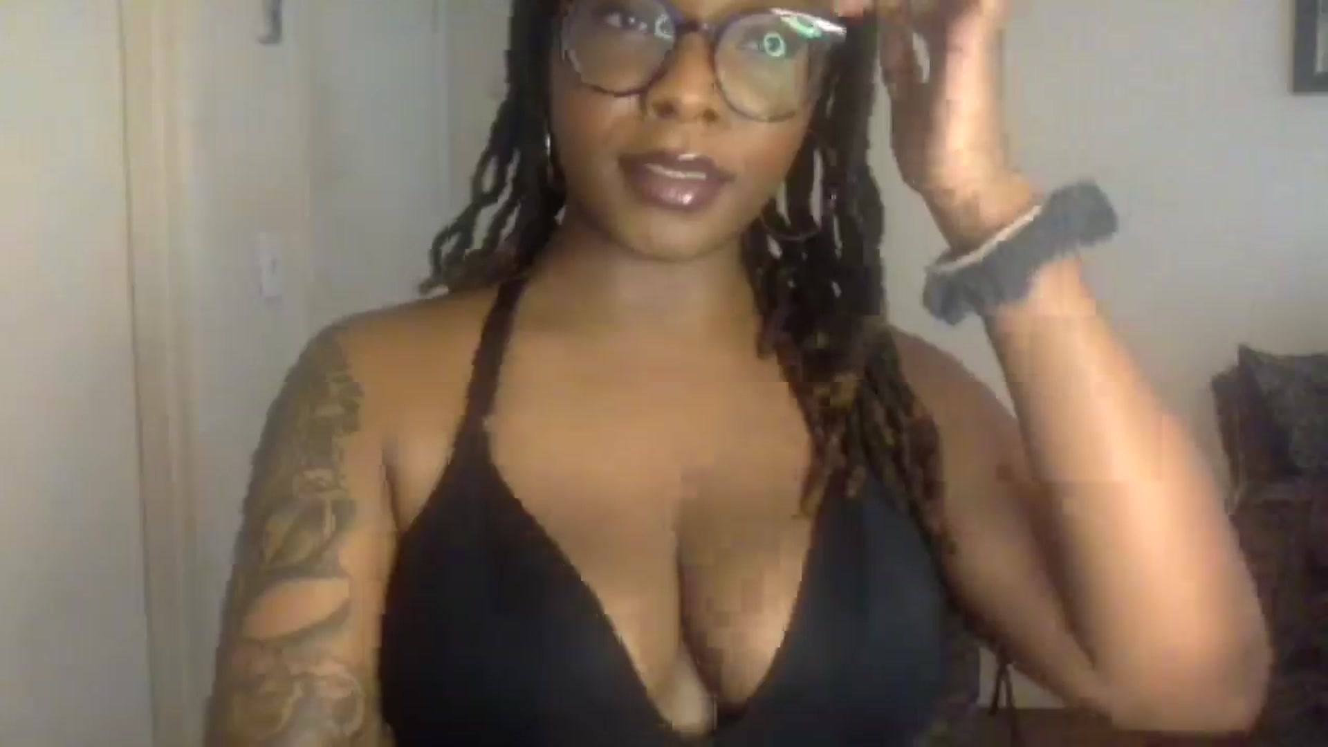 Gallery image thumbnail from warmhoney888's myfreecams stream on, 07/30/2025, 16:19 image 19 of 20