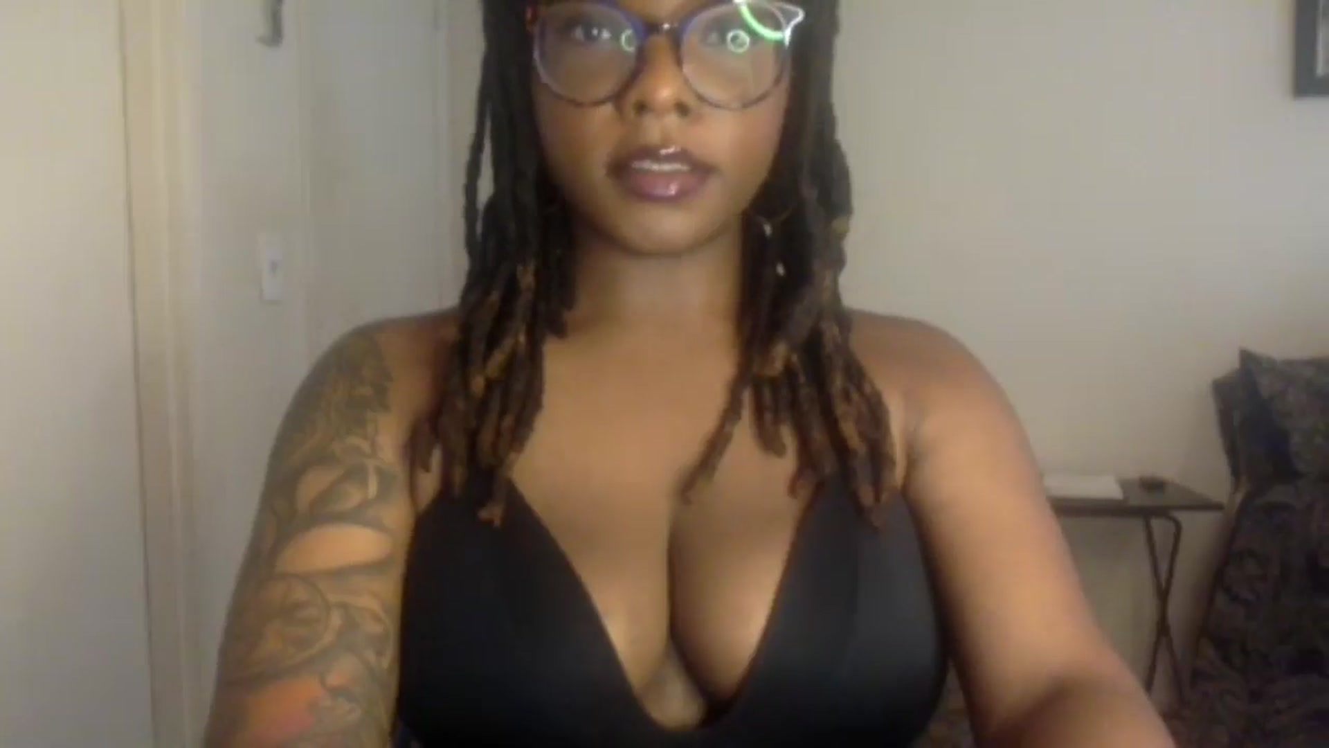 Gallery image thumbnail from warmhoney888's myfreecams stream on, 07/30/2025, 16:19 image 20 of 20