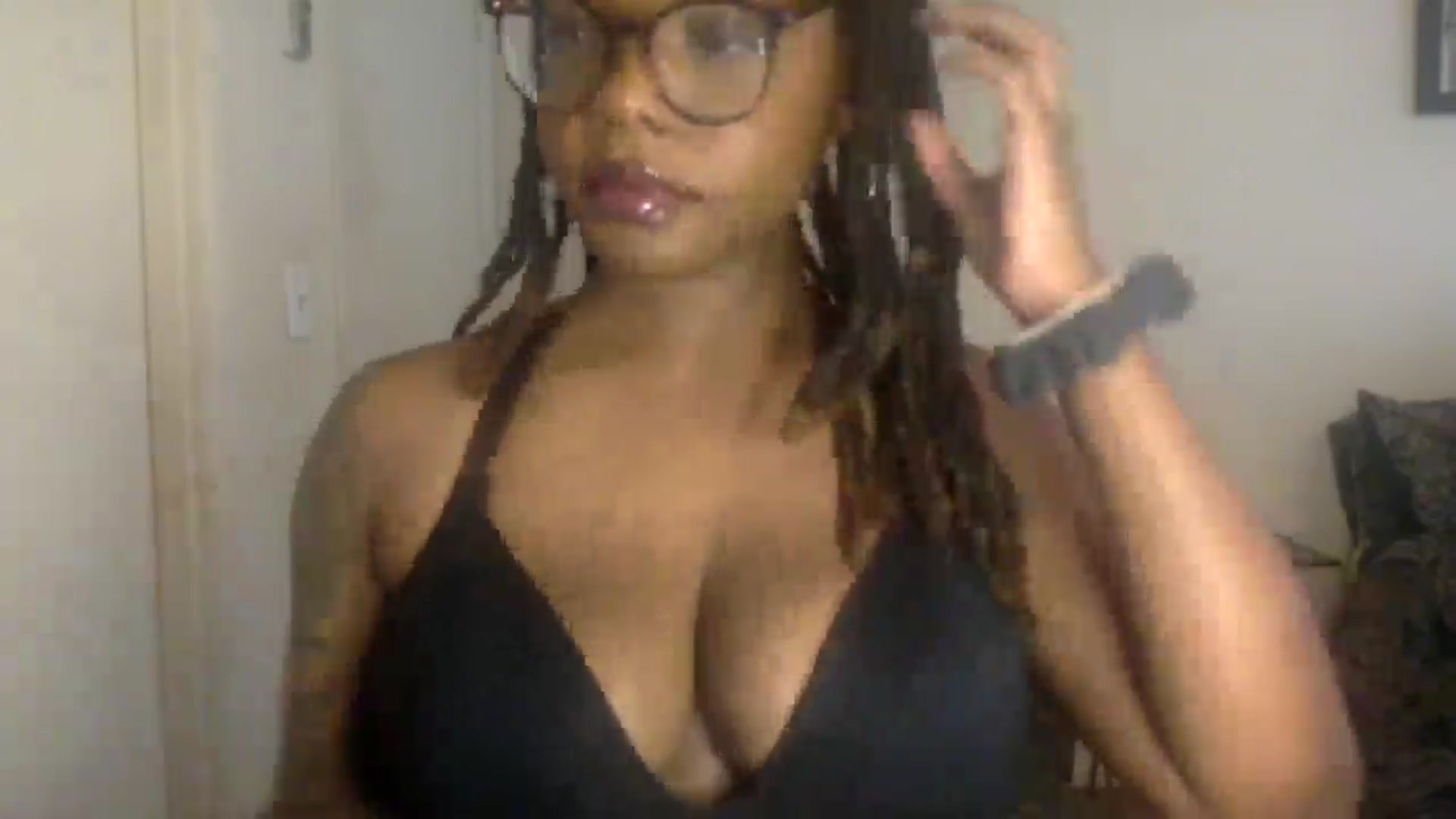 Gallery image thumbnail from warmhoney888's myfreecams stream on, 07/30/2025, 16:19 image 3 of 20