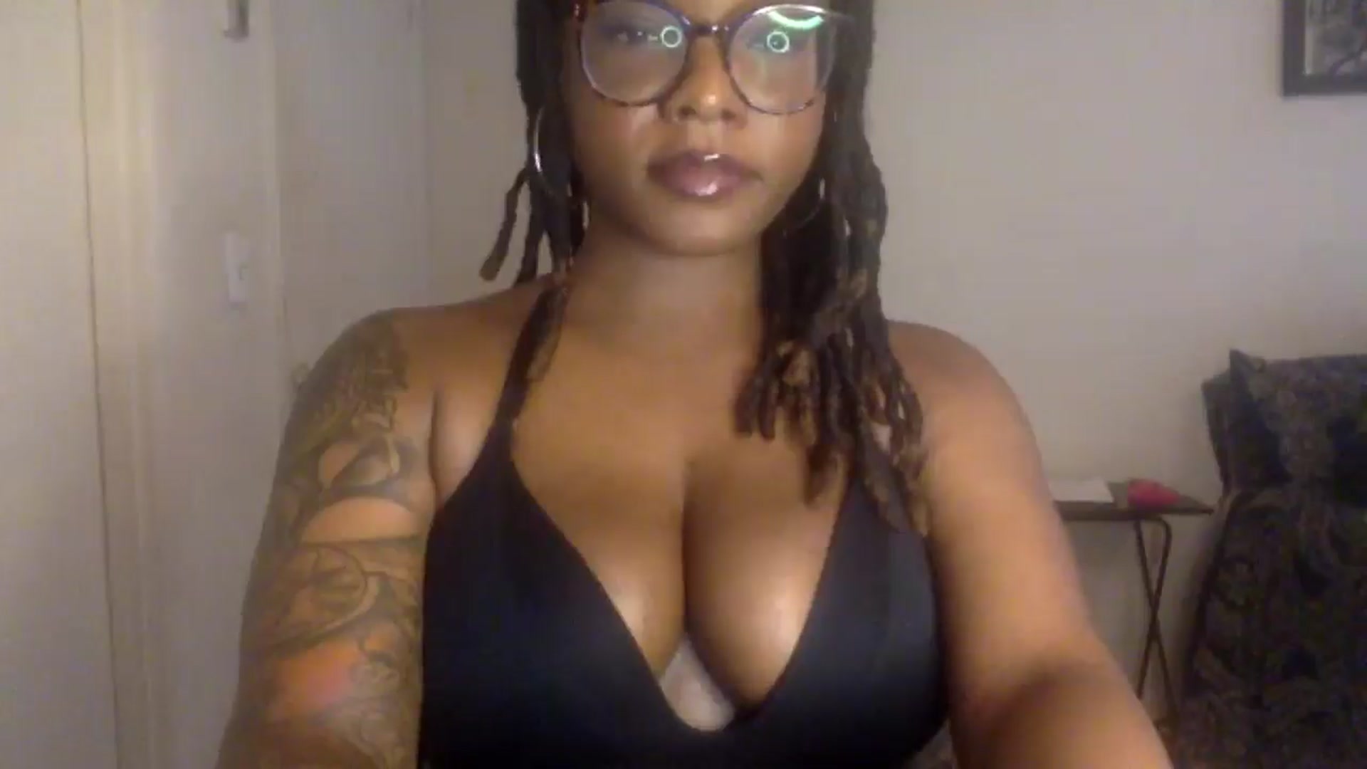 Gallery image thumbnail from warmhoney888's myfreecams stream on, 07/30/2025, 16:56 image 8 of 20