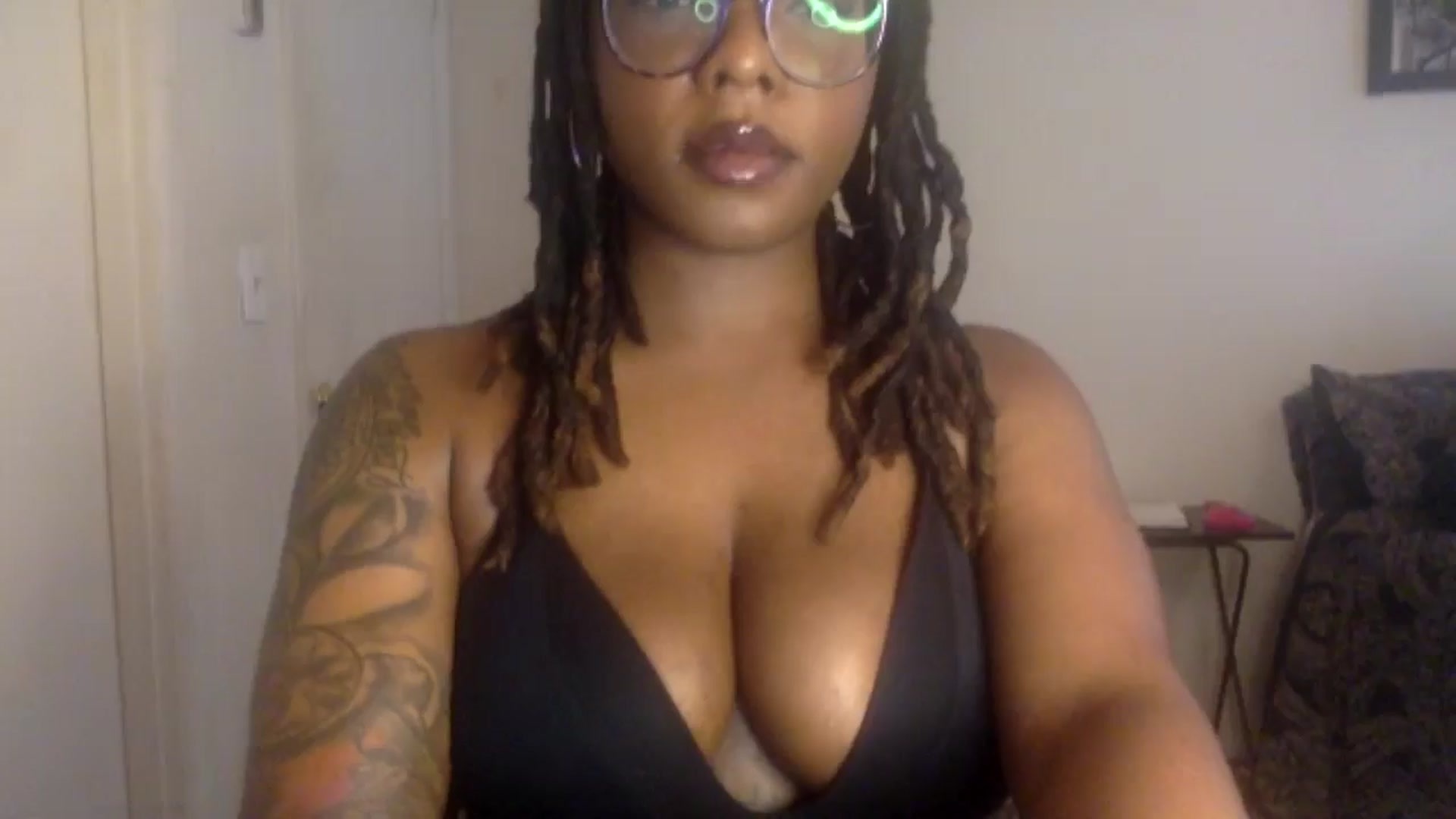 Gallery image thumbnail from warmhoney888's myfreecams stream on, 07/30/2025, 16:56 image 15 of 20