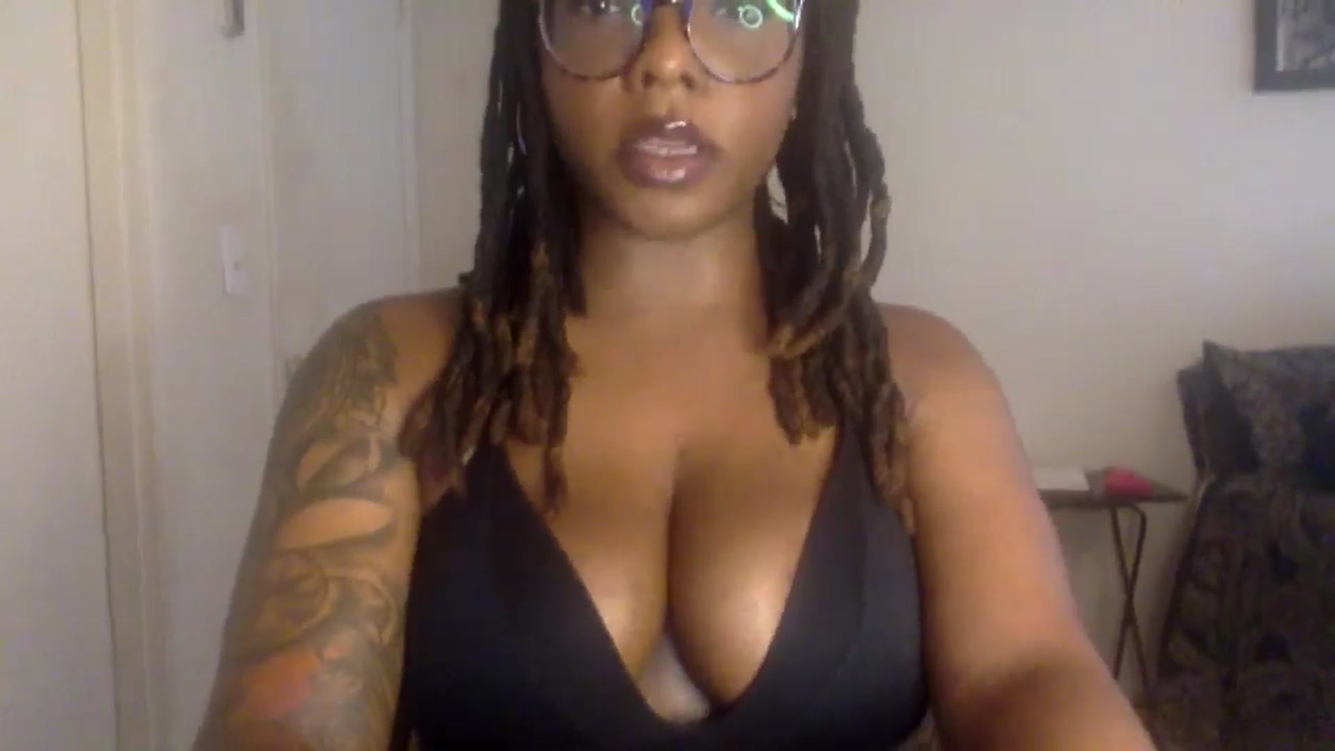 Gallery image thumbnail from warmhoney888's myfreecams stream on, 07/30/2025, 16:56 image 18 of 20