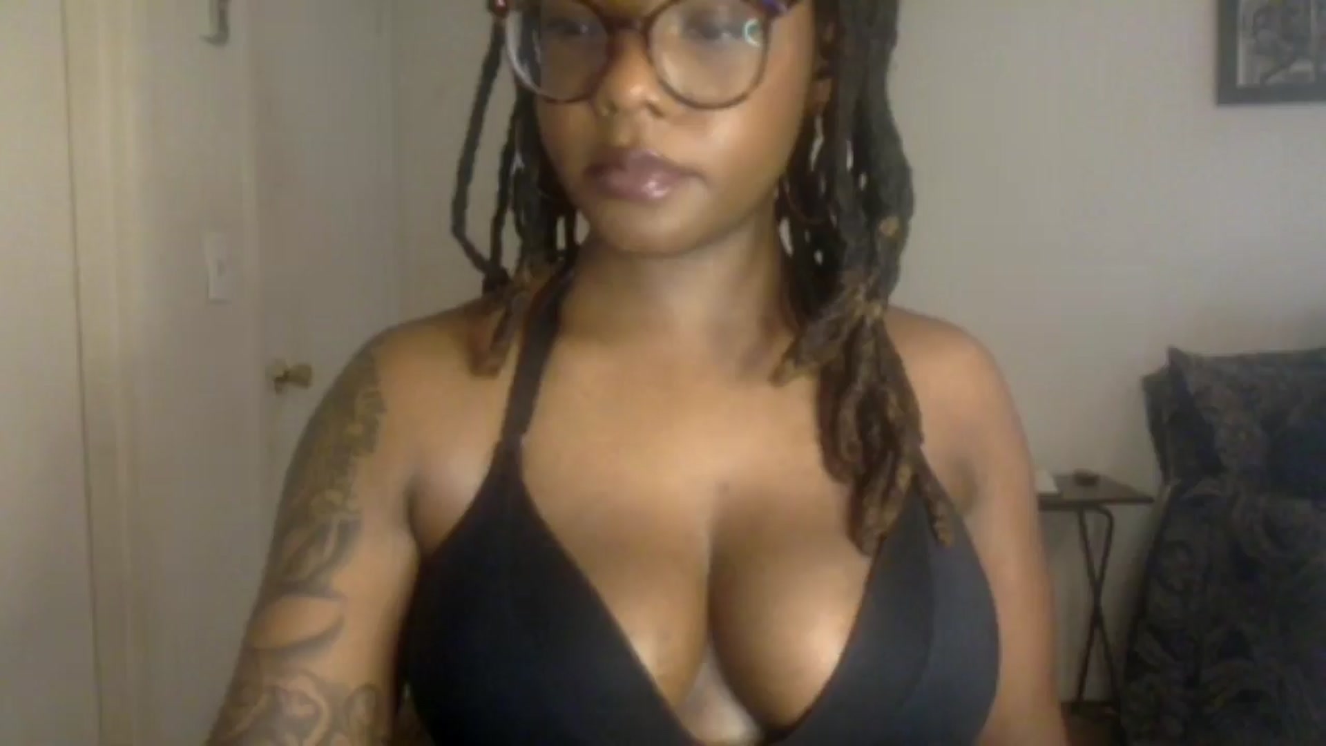 Gallery image thumbnail from warmhoney888's myfreecams stream on, 07/30/2025, 17:52 image 3 of 20