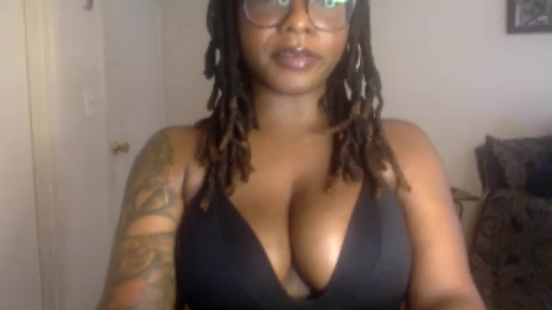 Gallery image thumbnail from warmhoney888's myfreecams stream on, 07/30/2025, 17:52 image 20 of 20