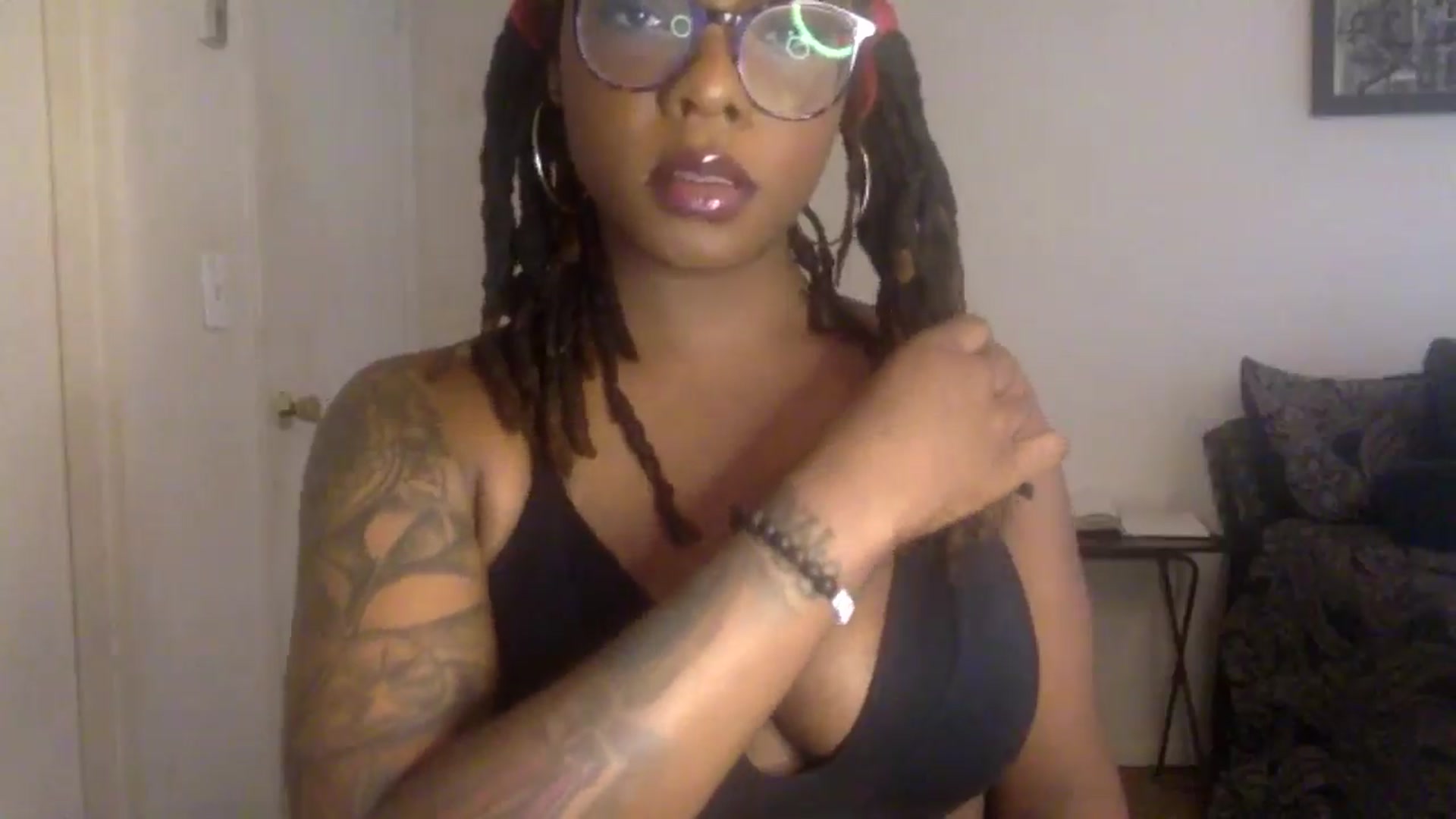 Gallery image thumbnail from warmhoney888's myfreecams stream on, 08/05/2025, 15:09 image 3 of 20