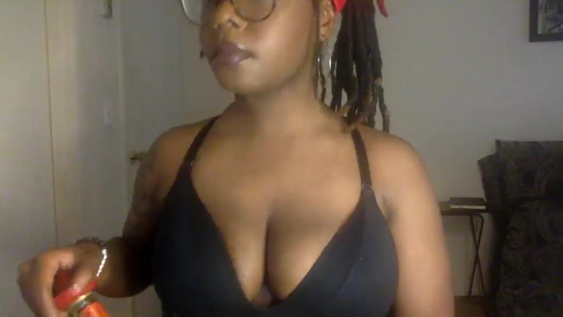 Gallery image thumbnail from warmhoney888's myfreecams stream on, 08/09/2025, 20:44 image 9 of 20