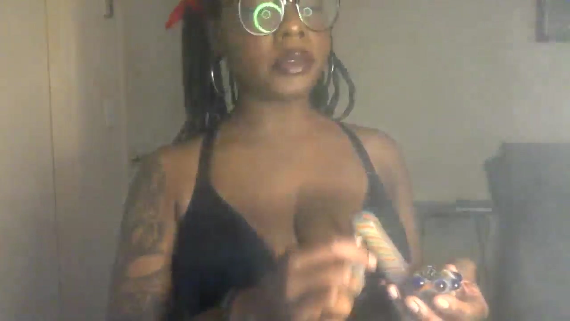 Gallery image thumbnail from warmhoney888's myfreecams stream on, 08/09/2025, 20:44 image 8 of 20