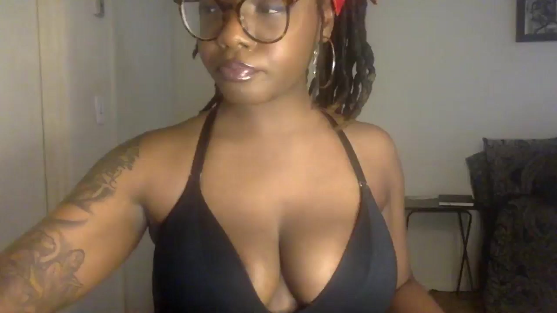 Gallery image thumbnail from warmhoney888's myfreecams stream on, 08/09/2025, 20:44 image 1 of 20