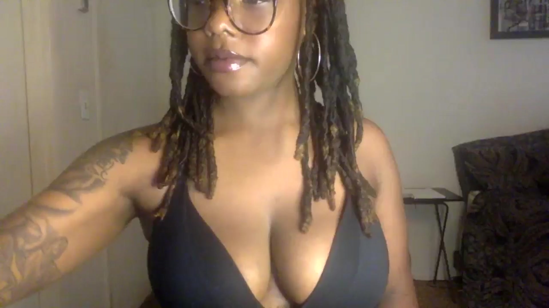 Gallery image thumbnail from warmhoney888's myfreecams stream on, 08/12/2025, 12:28 image 19 of 20