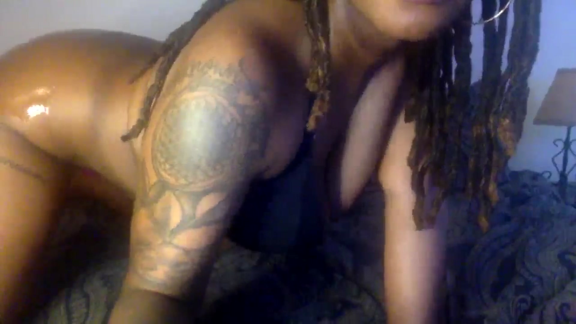 Gallery image thumbnail from warmhoney888's myfreecams stream on, 08/19/2025, 15:48 image 10 of 20