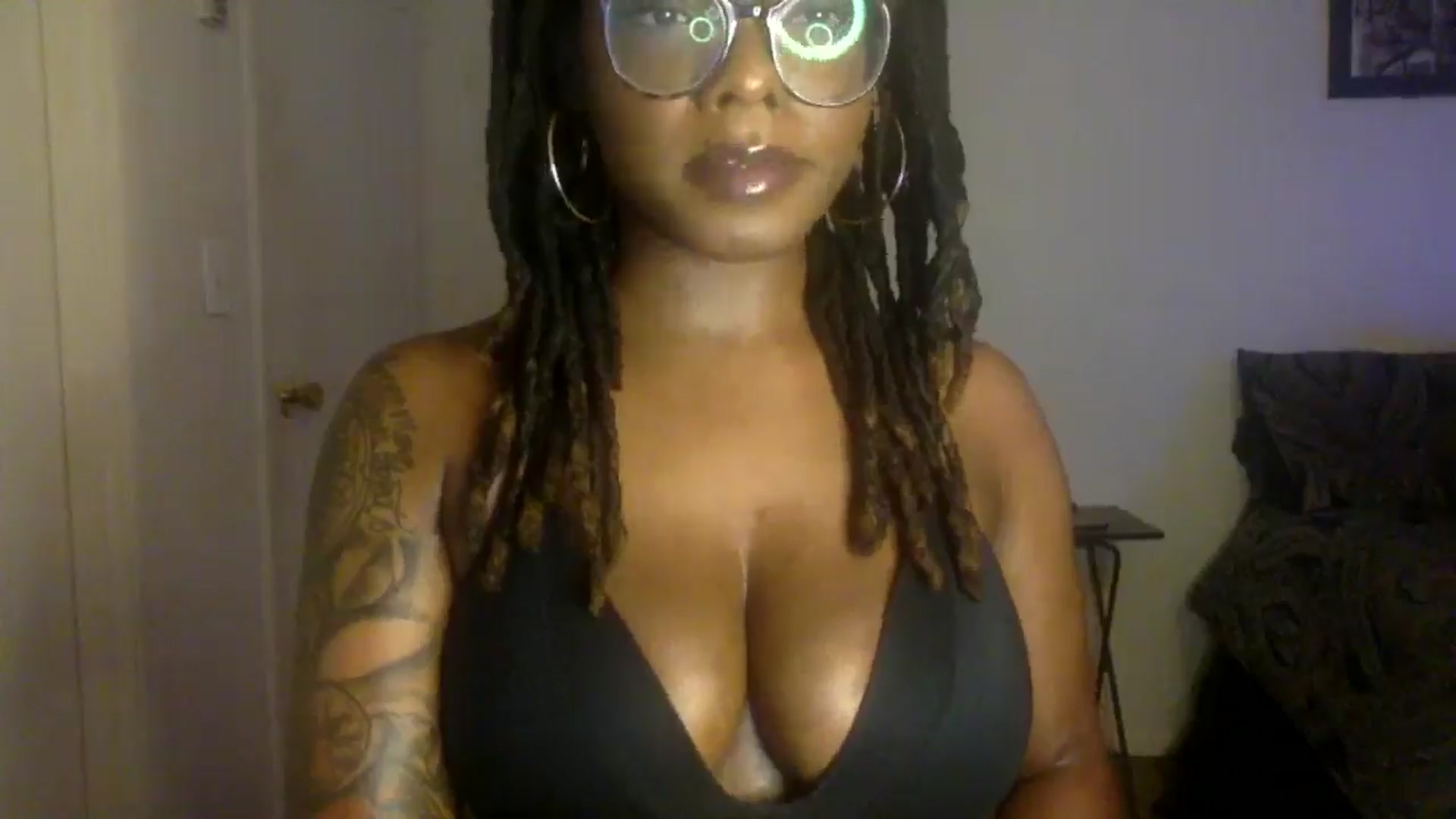 Gallery image thumbnail from warmhoney888's myfreecams stream on, 08/20/2025, 07:32 image 8 of 20