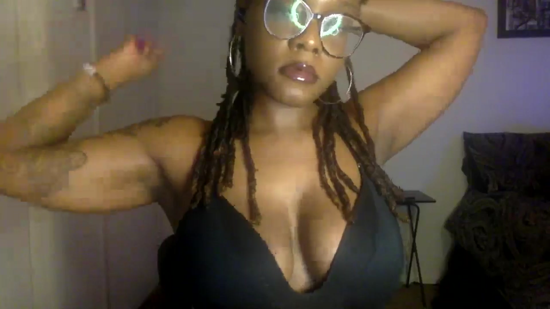 Gallery image thumbnail from warmhoney888's myfreecams stream on, 08/20/2025, 10:30 image 8 of 20