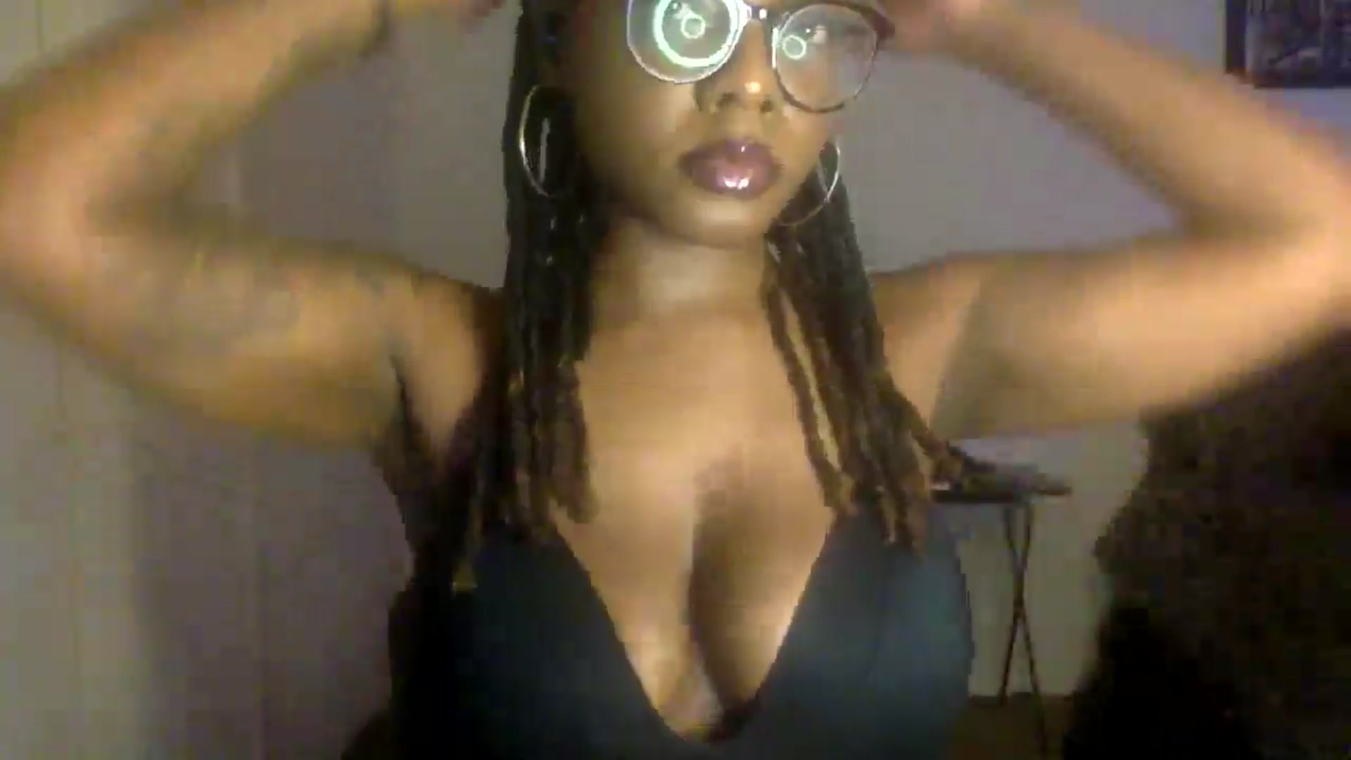 Gallery image thumbnail from warmhoney888's myfreecams stream on, 08/20/2025, 10:30 image 18 of 20