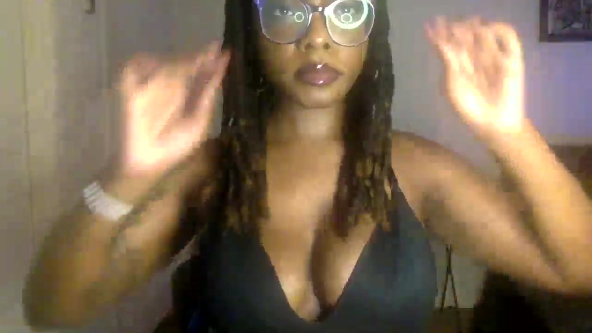 Gallery image thumbnail from warmhoney888's myfreecams stream on, 08/20/2025, 11:34 image 20 of 20