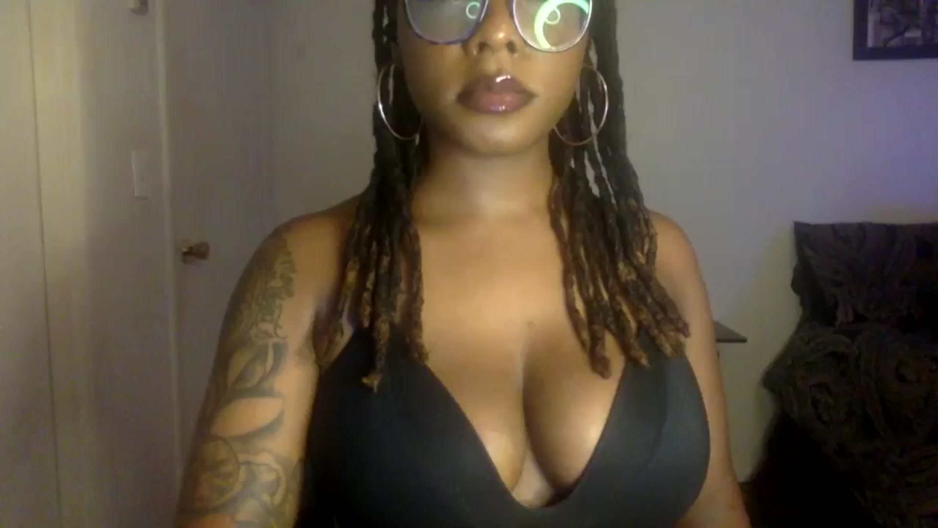 Gallery image thumbnail from warmhoney888's myfreecams stream on, 08/20/2025, 11:34 image 1 of 20