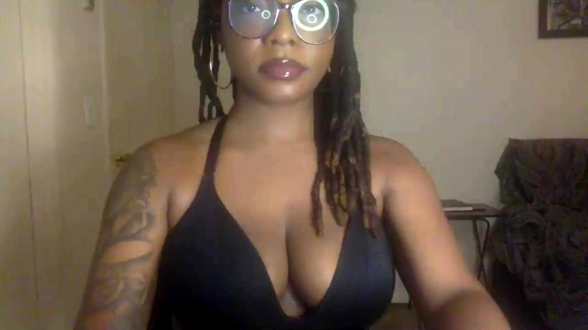 Gallery image thumbnail from warmhoney888's myfreecams stream on, 08/25/2025, 09:45 image 4 of 20