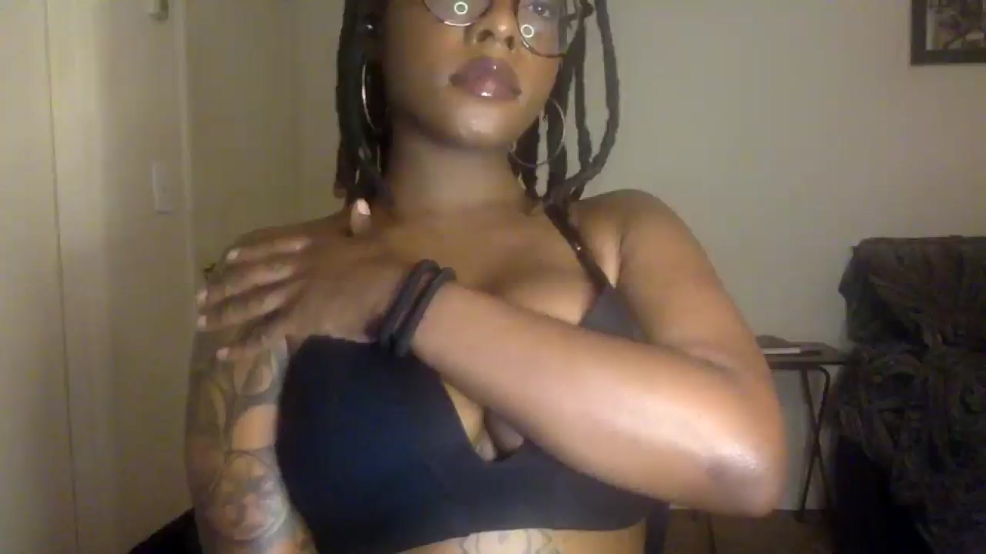 Gallery image thumbnail from warmhoney888's myfreecams stream on, 08/25/2025, 11:29 image 3 of 20