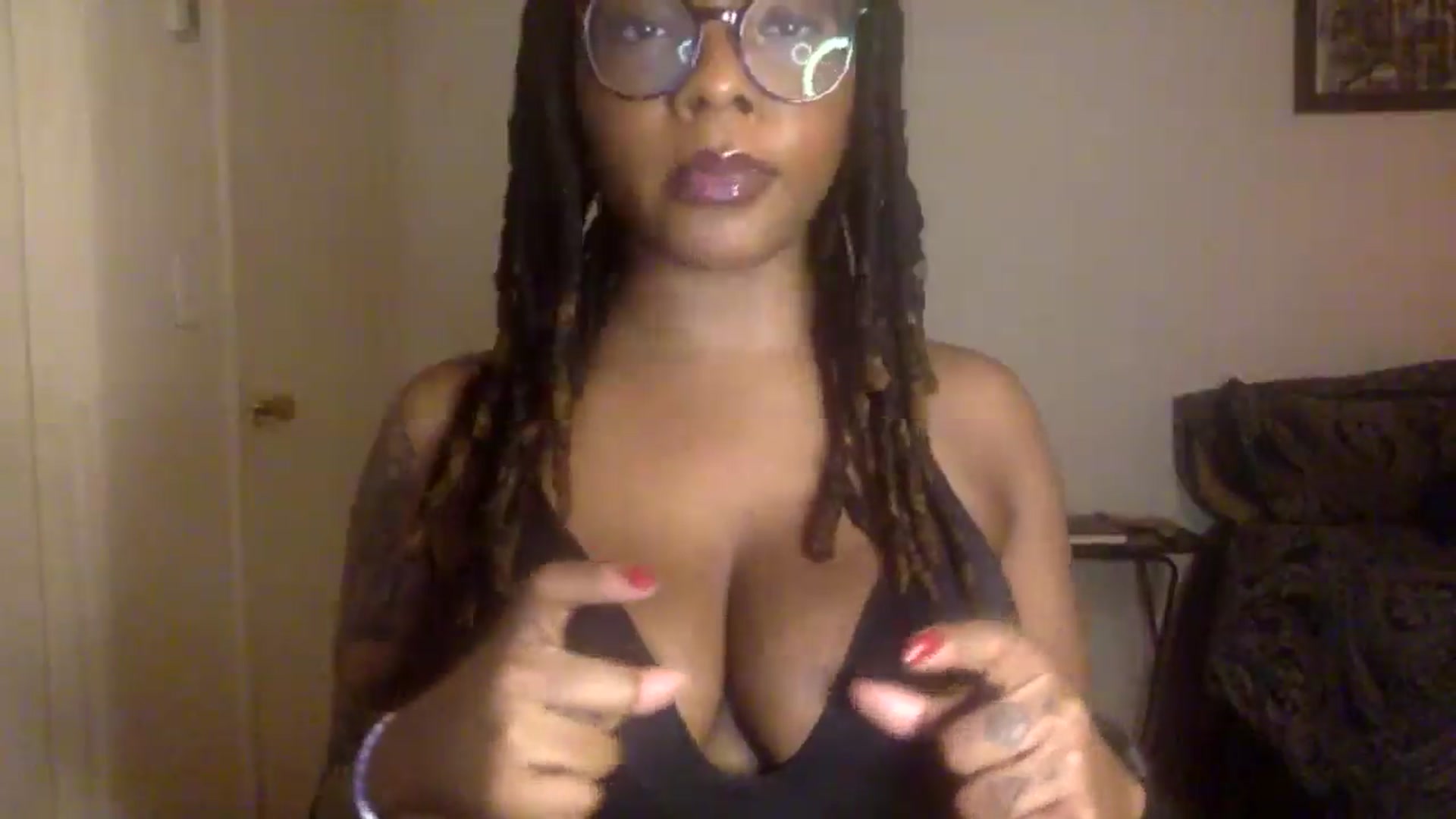 Gallery image thumbnail from warmhoney888's myfreecams stream on, 09/06/2025, 08:00 image 14 of 20