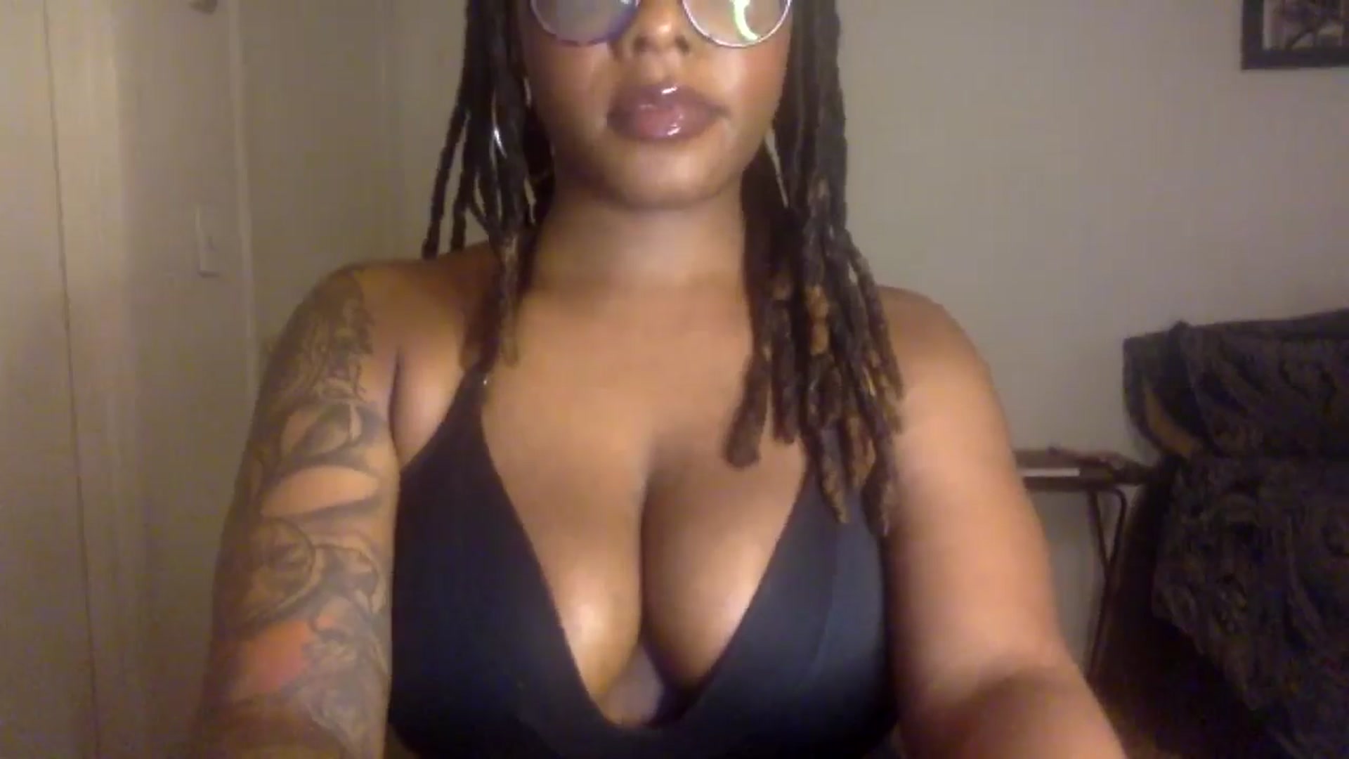 Gallery image thumbnail from warmhoney888's myfreecams stream on, 09/06/2025, 09:08 image 18 of 20