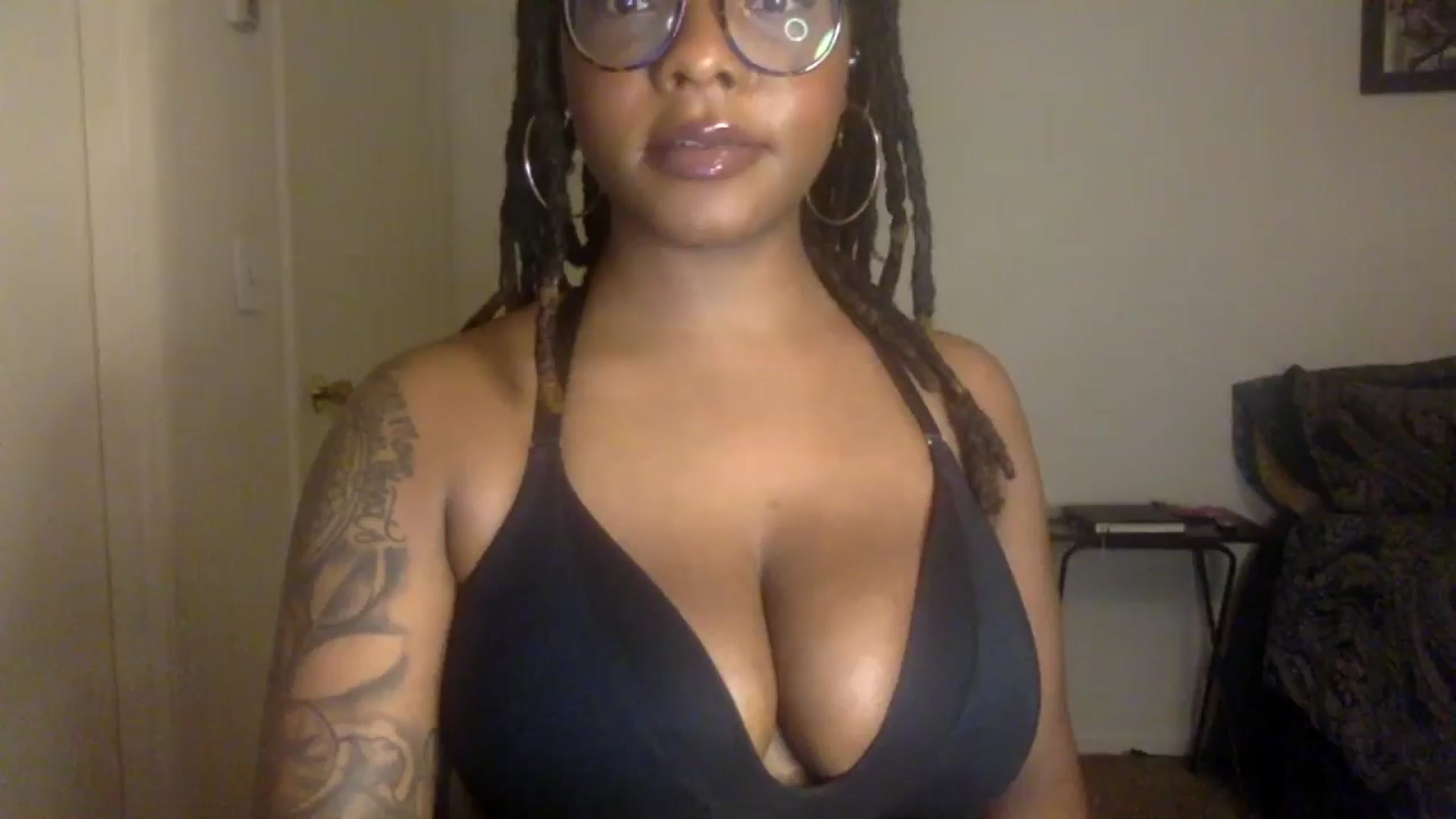 Gallery image thumbnail from warmhoney888's myfreecams stream on, 09/06/2025, 09:50 image 6 of 20
