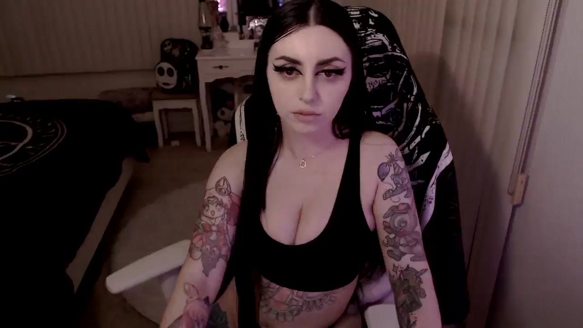 Gallery image thumbnail from wednesdaybae's myfreecams stream on, 03/07/2025, 08:17 image 2 of 20