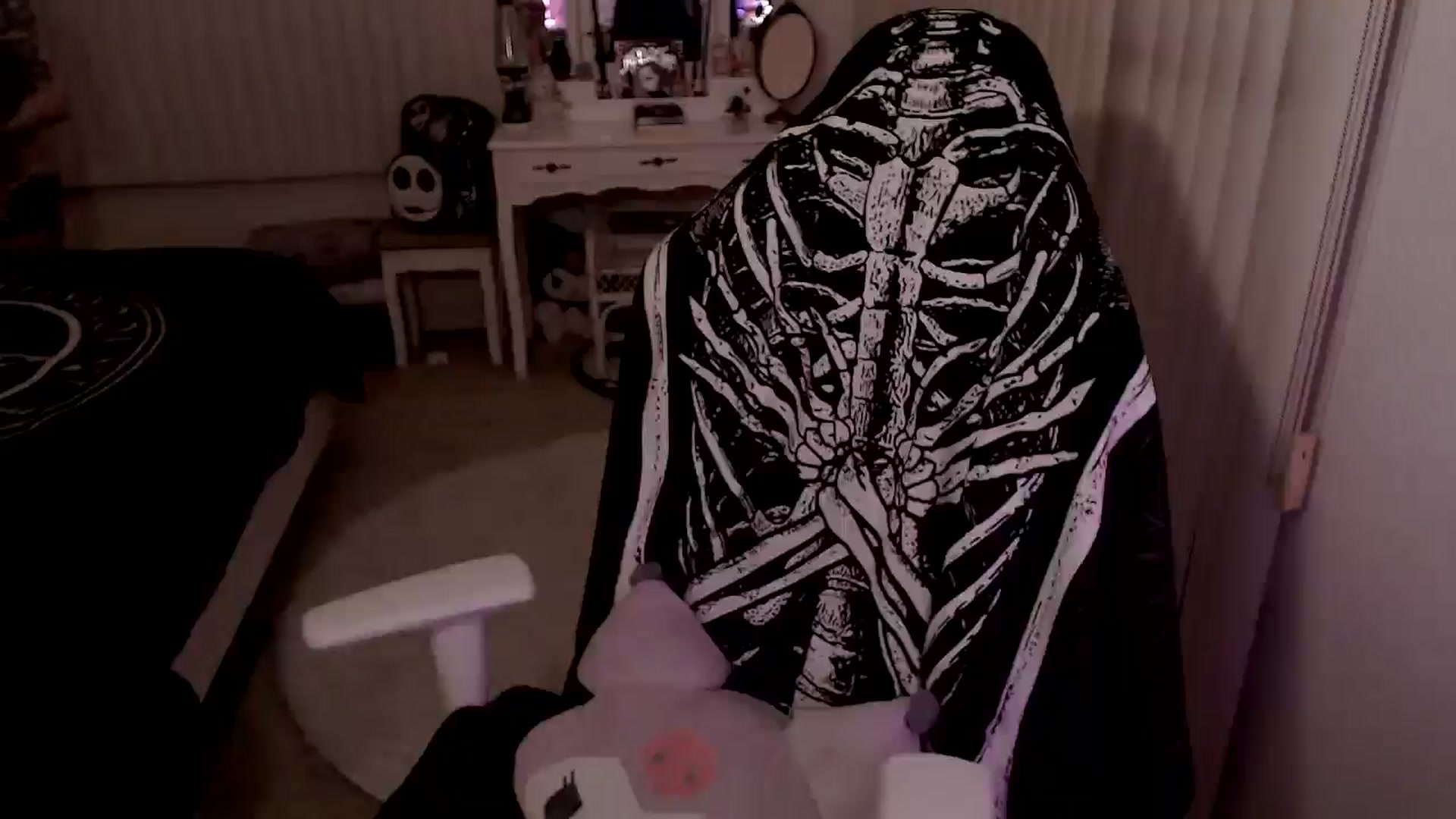 Gallery image thumbnail from wednesdaybae's myfreecams stream on, 03/07/2025, 08:17 image 8 of 20