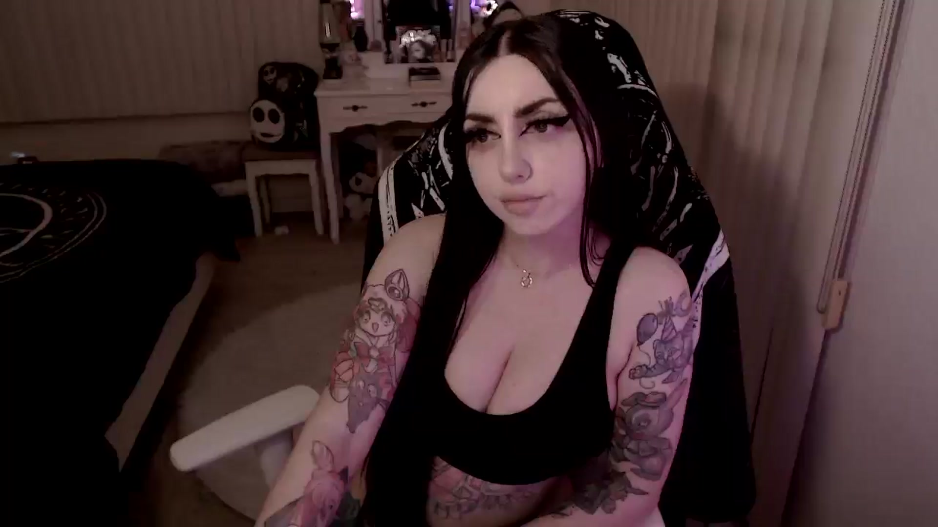 Gallery image thumbnail from wednesdaybae's myfreecams stream on, 03/07/2025, 08:17 image 3 of 20