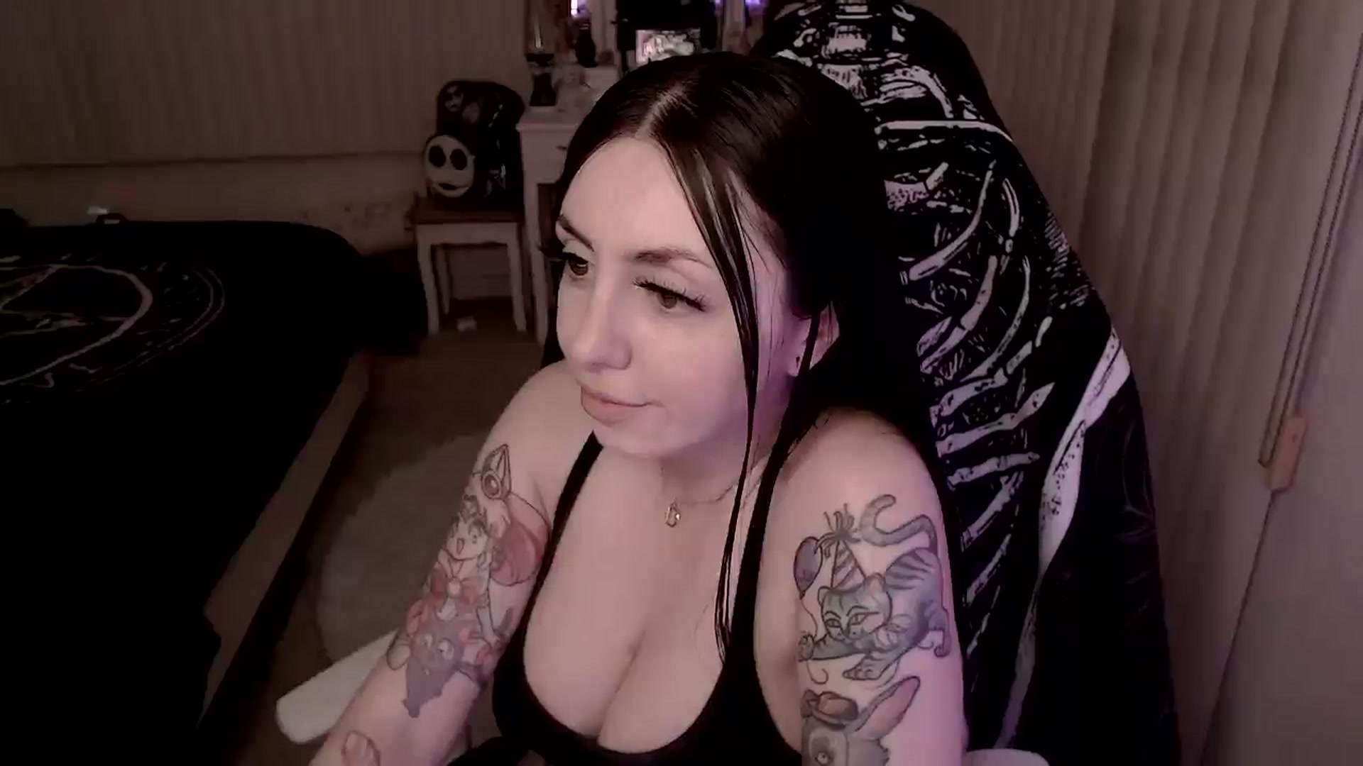 Gallery image thumbnail from wednesdaybae's myfreecams stream on, 03/09/2025, 11:13 image 15 of 20