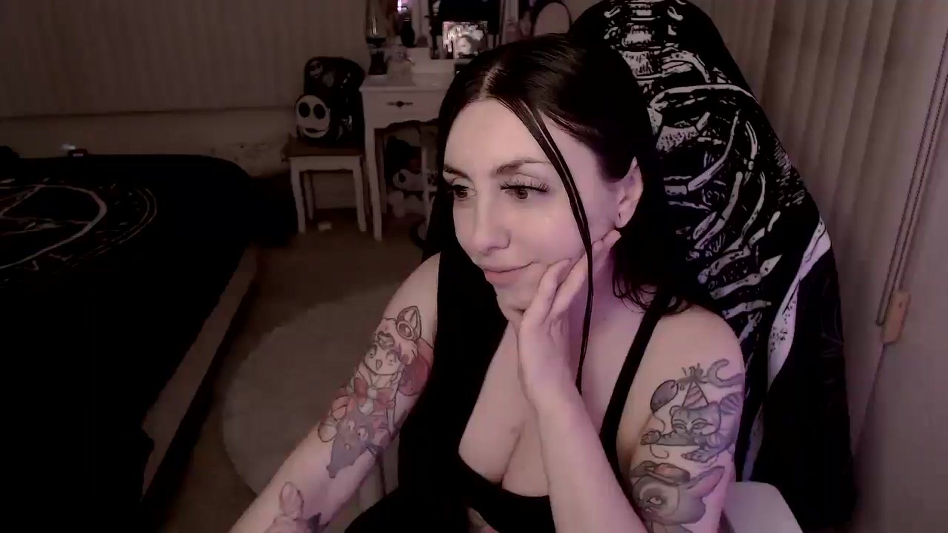 Gallery image thumbnail from wednesdaybae's myfreecams stream on, 03/09/2025, 11:13 image 3 of 20
