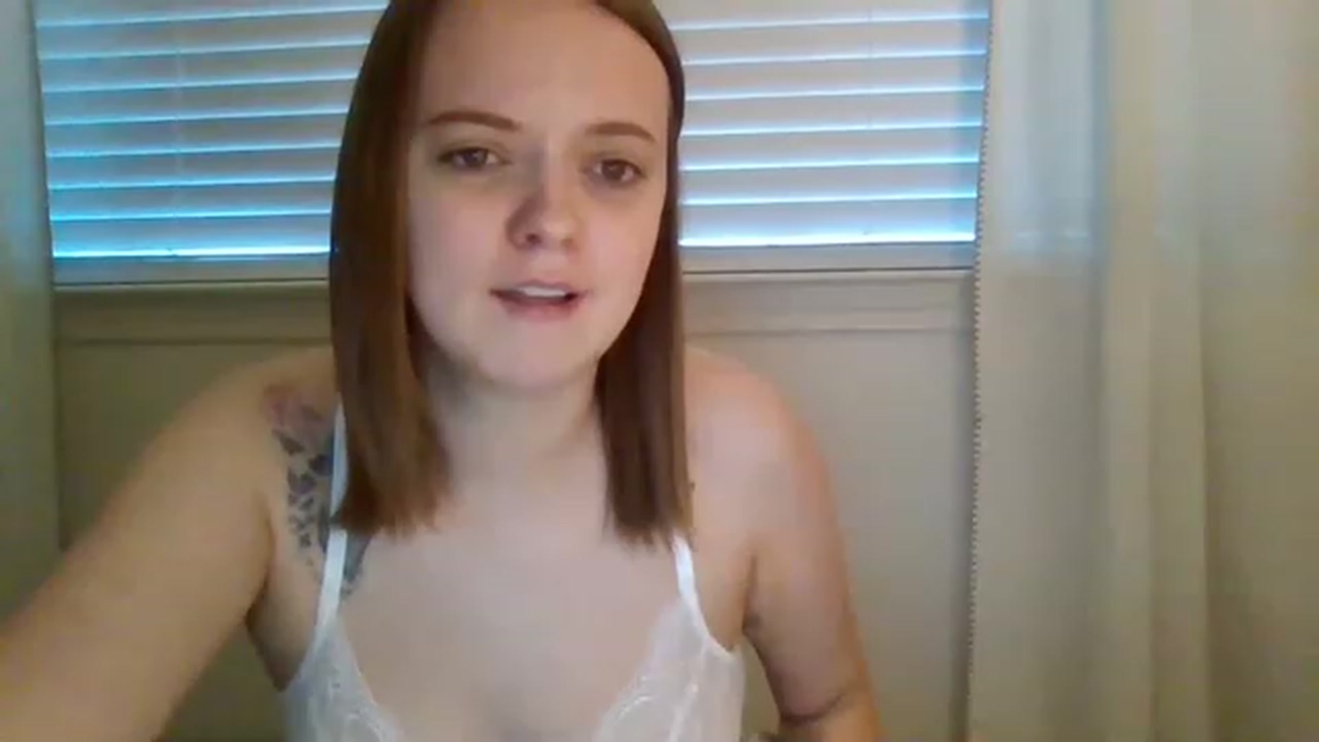 Gallery image thumbnail from wednesdayyyy's myfreecams stream on, 04/17/2023, 15:02 image 17 of 20