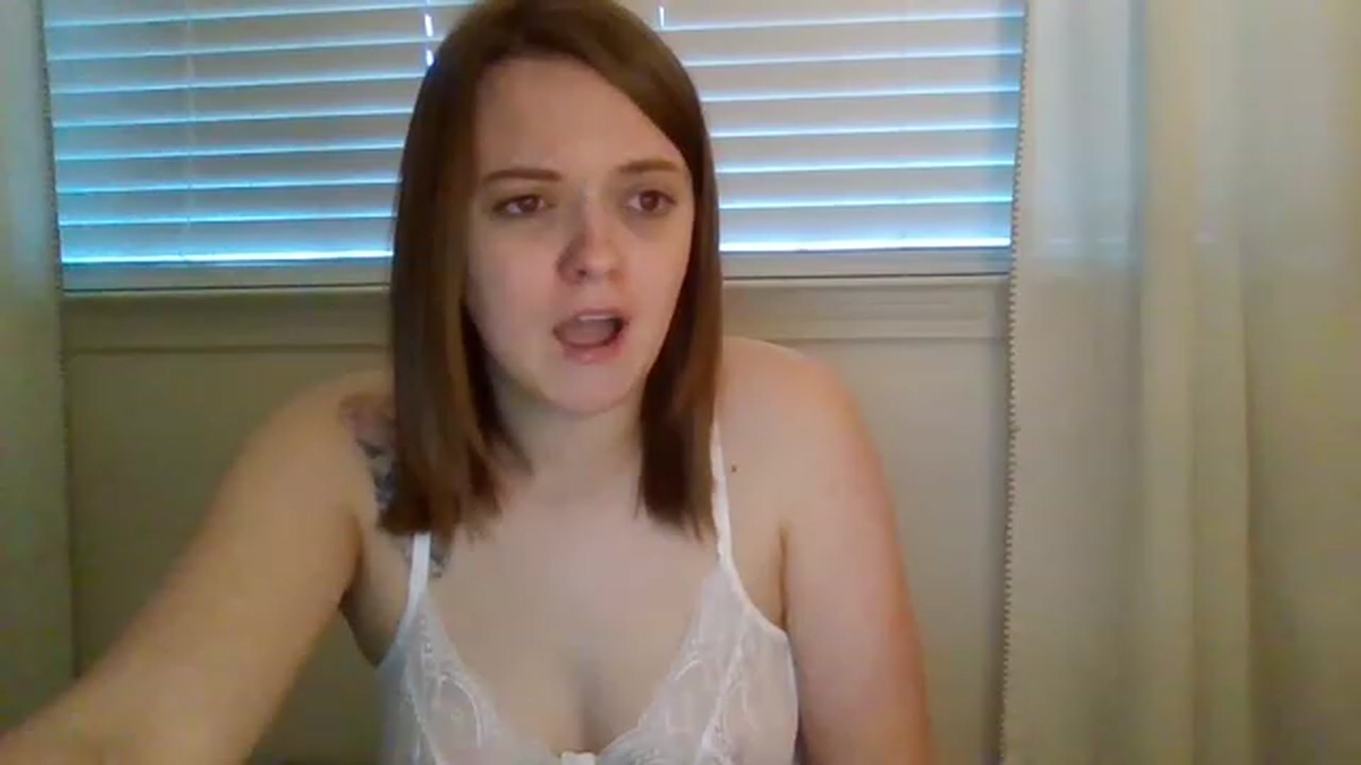 Gallery image thumbnail from wednesdayyyy's myfreecams stream on, 04/17/2023, 15:02 image 19 of 20