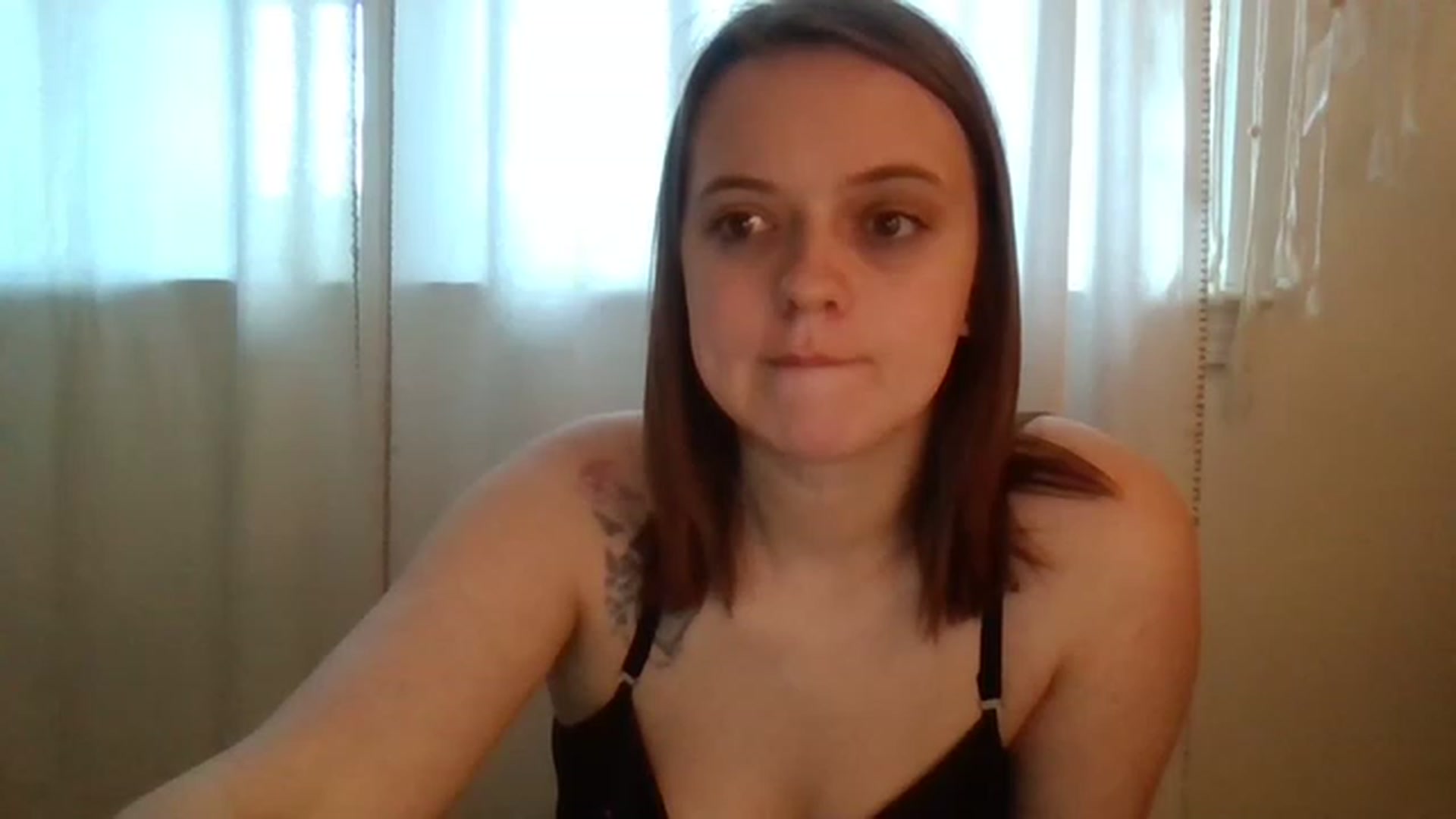 Gallery image thumbnail from wednesdayyyy's myfreecams stream on, 04/18/2023, 16:32 image 4 of 20