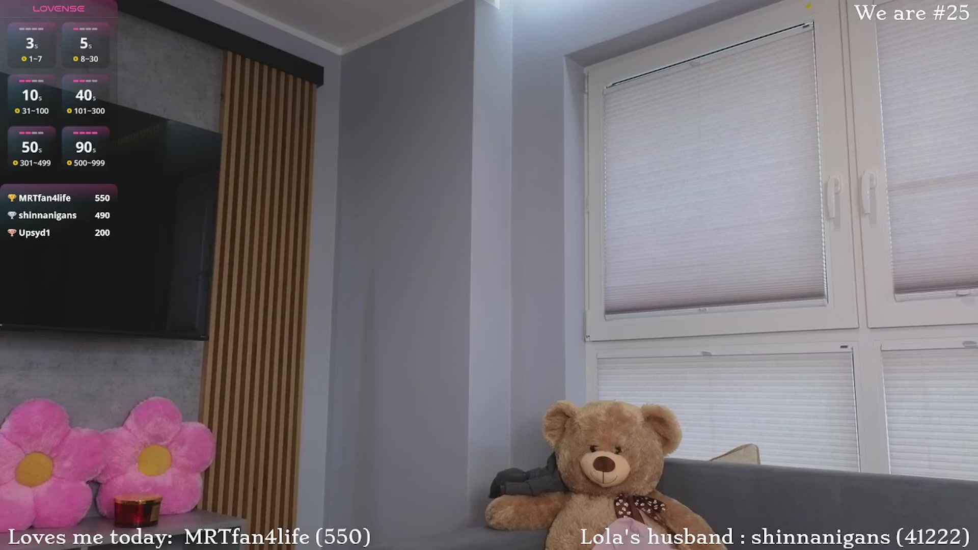 Gallery image thumbnail from wel_cum's myfreecams stream on, 04/20/2026, 16:58 image 9 of 20