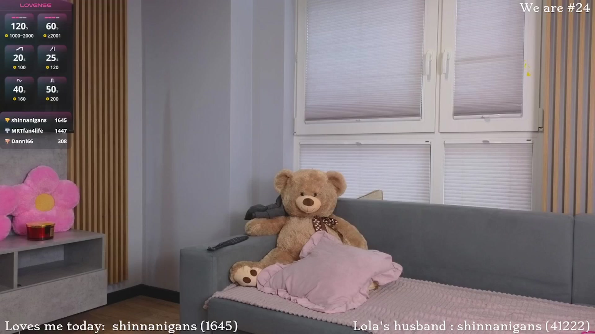 Gallery image thumbnail from wel_cum's myfreecams stream on, 04/20/2026, 16:58 image 13 of 20