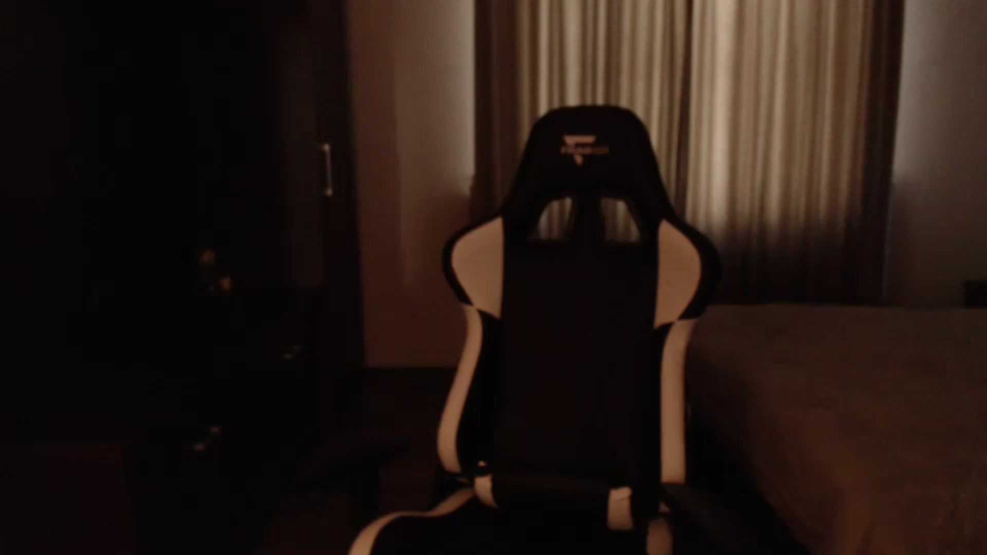 Gallery image thumbnail from wet_fit's myfreecams stream on, 04/29/2024, 11:43 image 4 of 20
