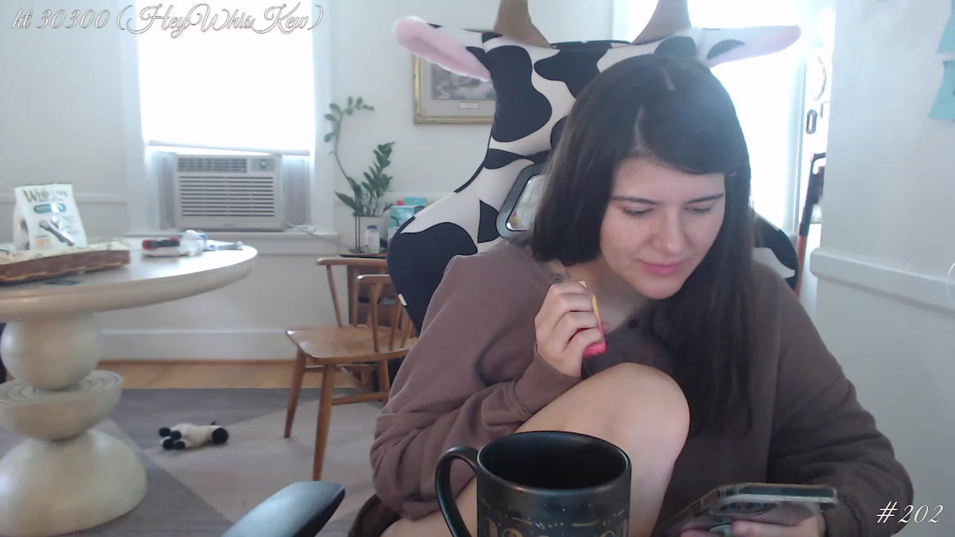 Gallery image thumbnail from whiskewub_rcJ's myfreecams stream on, 05/13/2023, 17:14 image 6 of 20