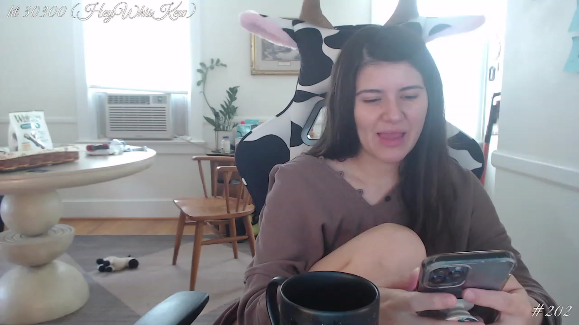 Gallery image thumbnail from whiskewub_rcJ's myfreecams stream on, 05/13/2023, 17:14 image 3 of 20