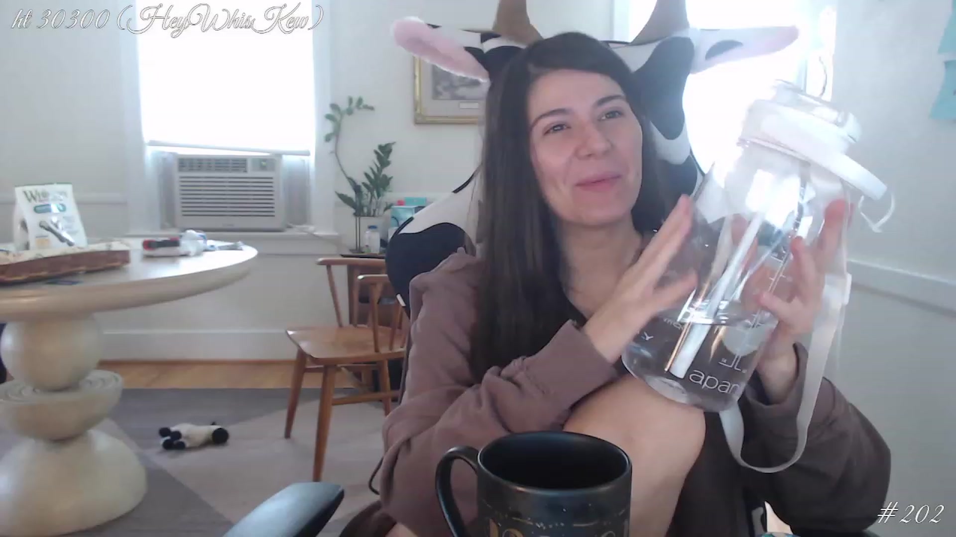 Gallery image thumbnail from whiskewub_rcJ's myfreecams stream on, 05/13/2023, 17:14 image 12 of 20