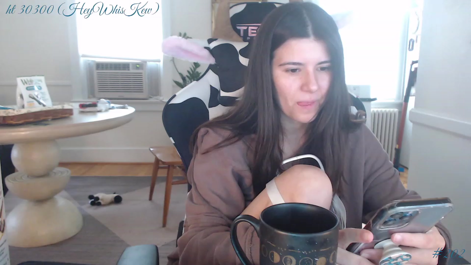 Gallery image thumbnail from whiskewub_rcJ's myfreecams stream on, 05/13/2023, 19:59 image 6 of 20