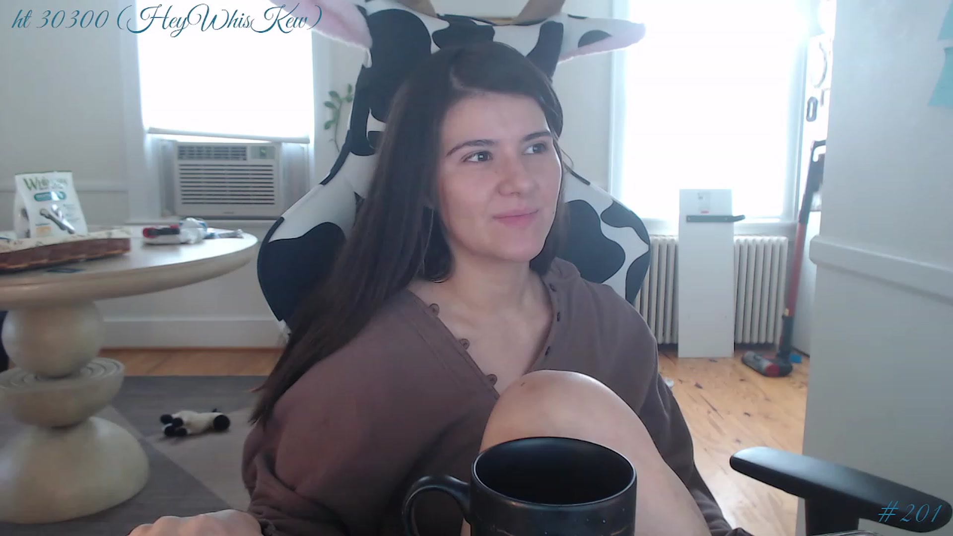 Gallery image thumbnail from whiskewub_rcJ's myfreecams stream on, 05/13/2023, 19:59 image 1 of 20