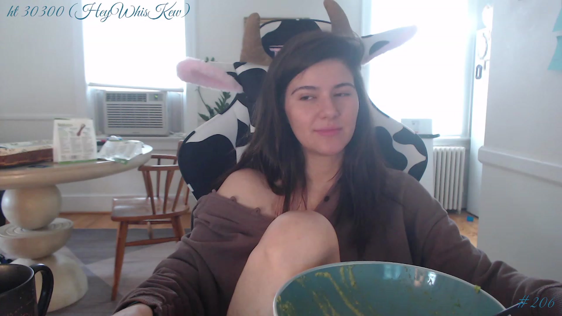 Gallery image thumbnail from whiskewub_rcJ's myfreecams stream on, 05/13/2023, 21:59 image 8 of 20
