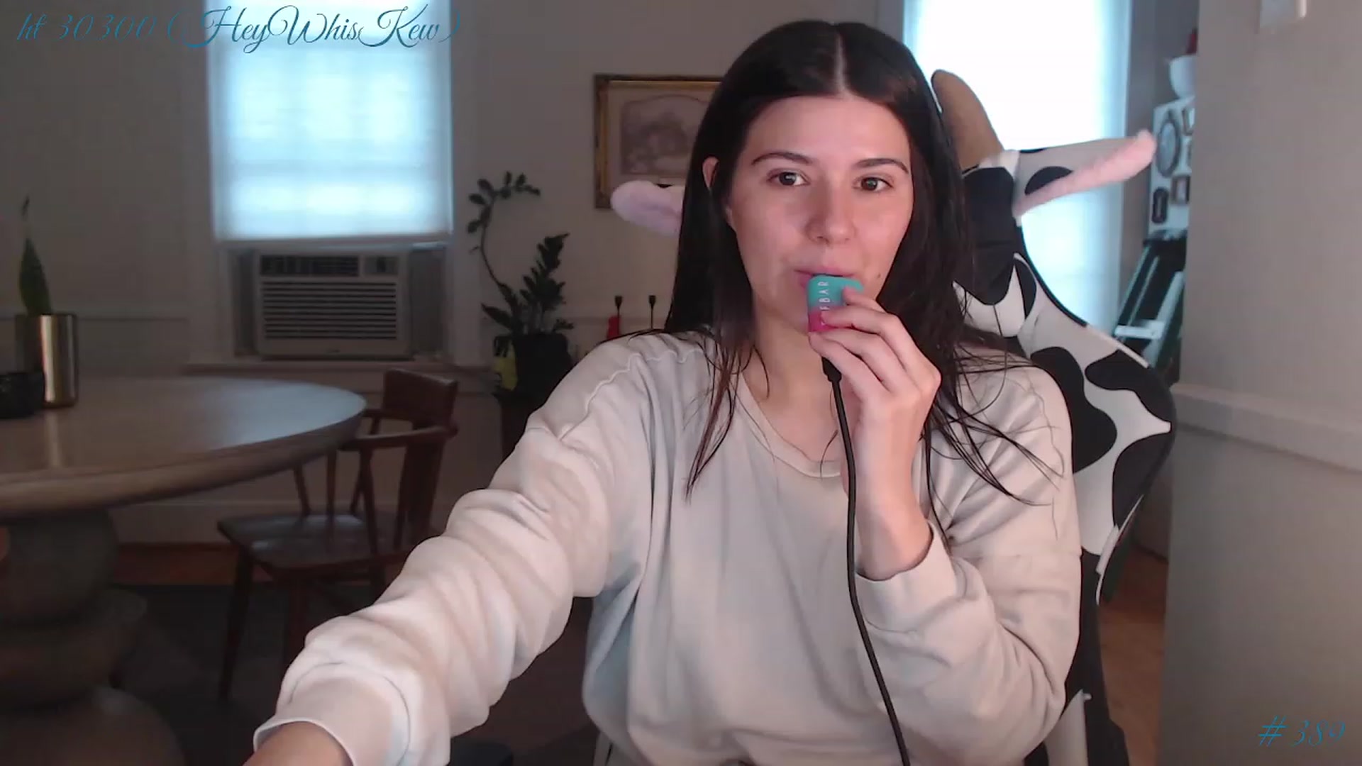 Gallery image thumbnail from whiskewub_rcJ's myfreecams stream on, 05/21/2023, 24:02 image 7 of 20