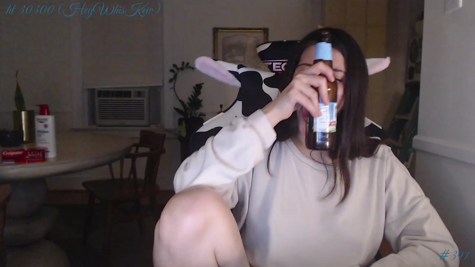 Gallery image thumbnail from whiskewub_rcJ's myfreecams stream on, 05/21/2023, 05:32 image 4 of 20