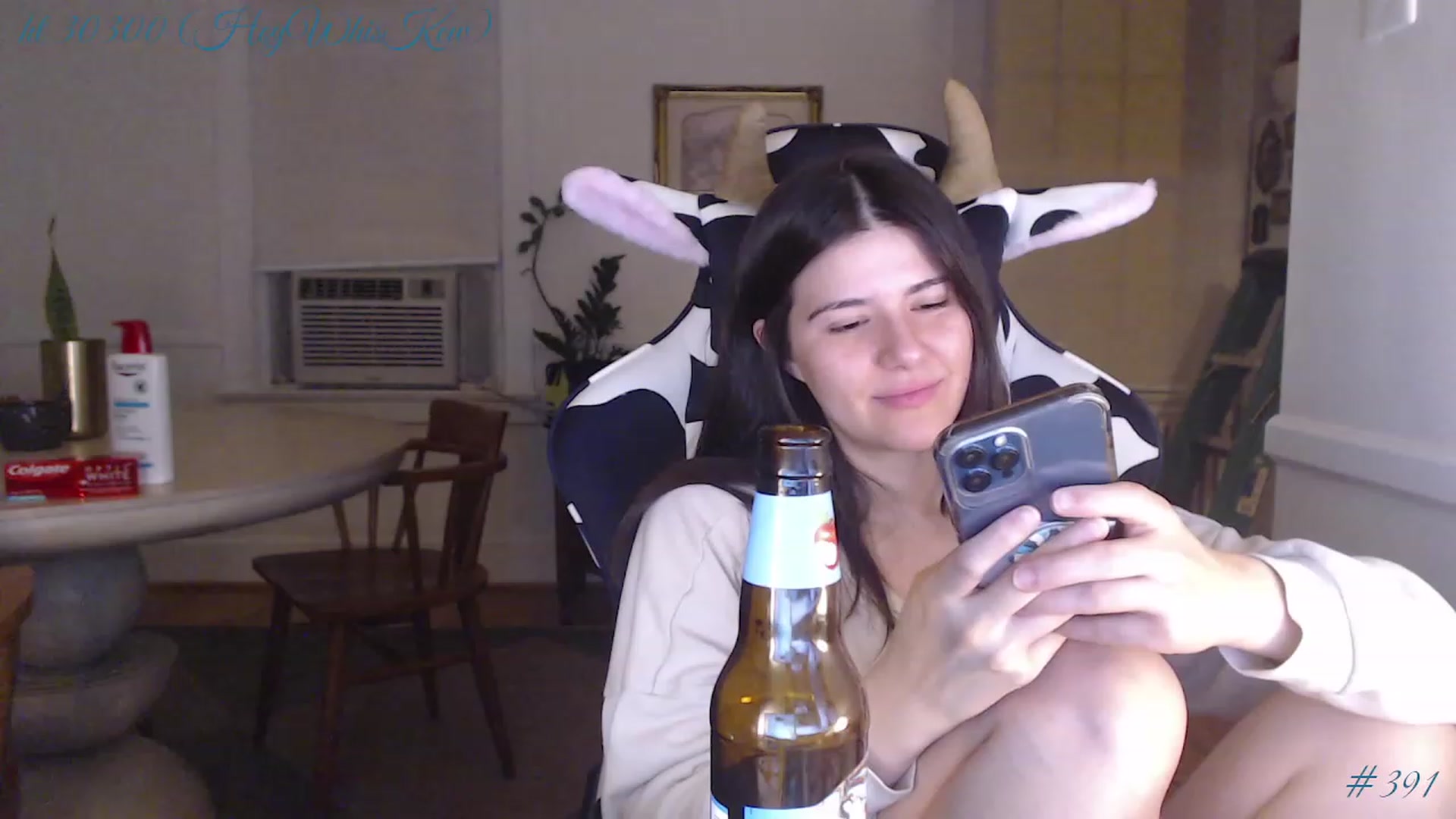 Gallery image thumbnail from whiskewub_rcJ's myfreecams stream on, 05/21/2023, 05:32 image 6 of 20